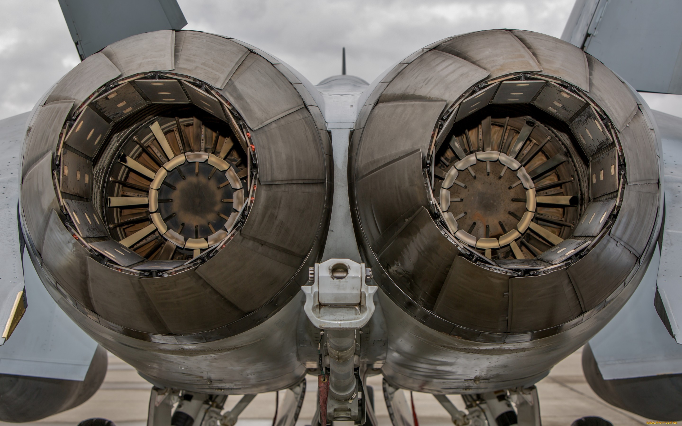 General 2880x1800 McDonnell Douglas F/A-18 Hornet turbines military aircraft vehicle military vehicle American aircraft military aircraft McDonnell Douglas rear view