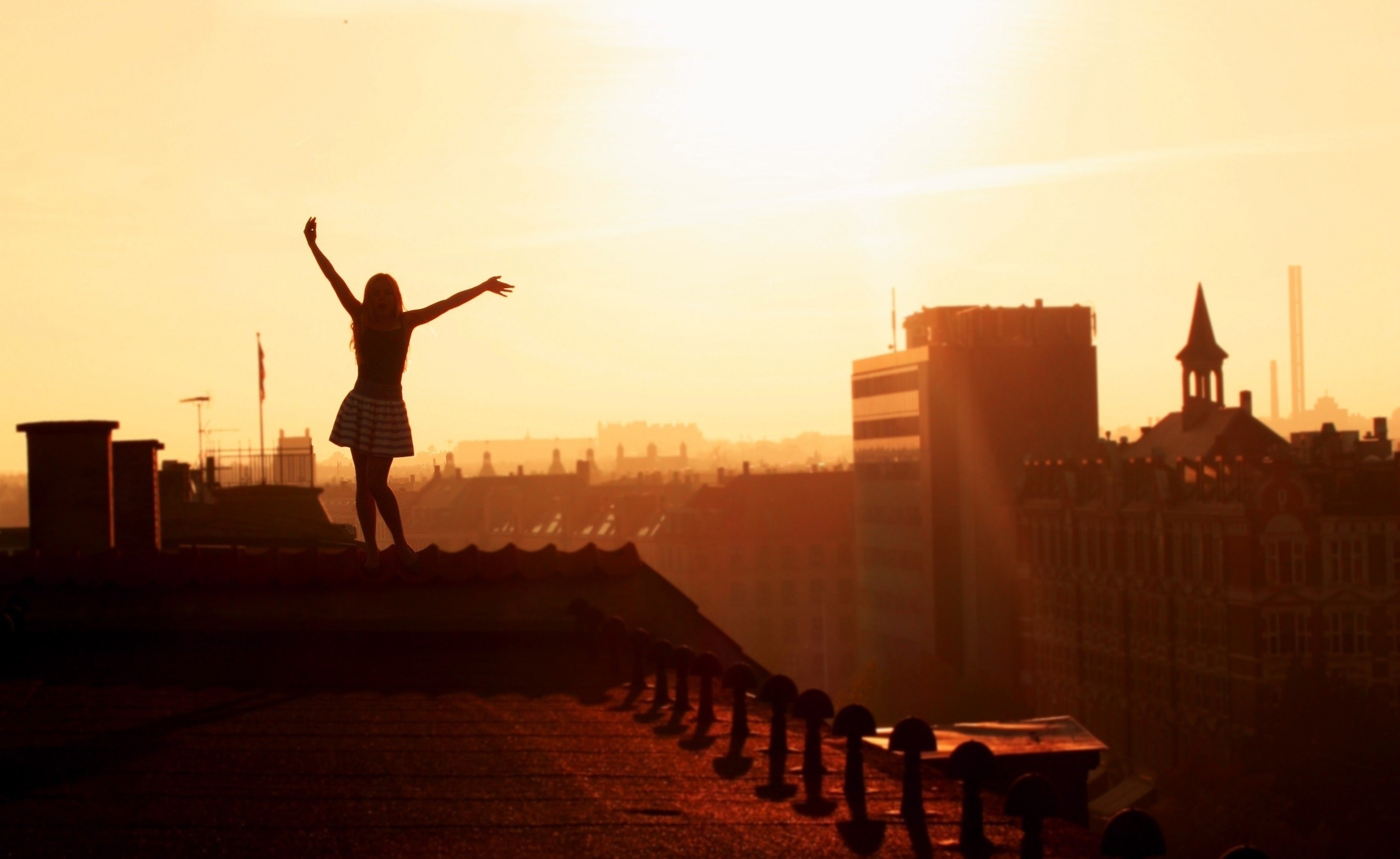General 2559x1571 photography cityscape urban city building women sunlight rooftops silhouette arms up