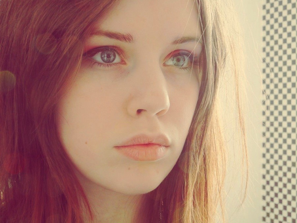 People 1024x768 women face blue eyes portrait model heterochromia closeup
