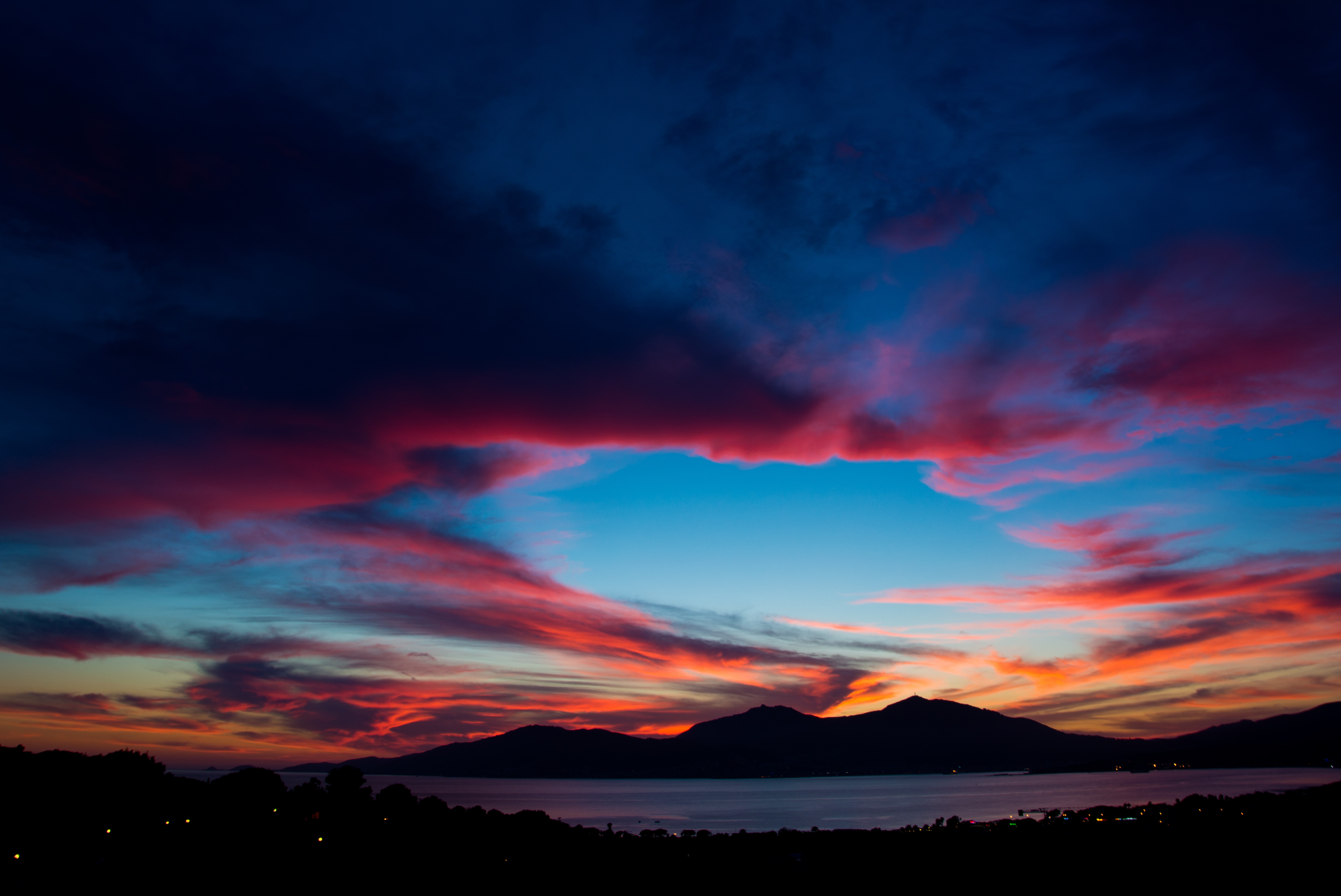 General 5706x3814 sea sunset blue clouds mountains colorful lake night landscape low light