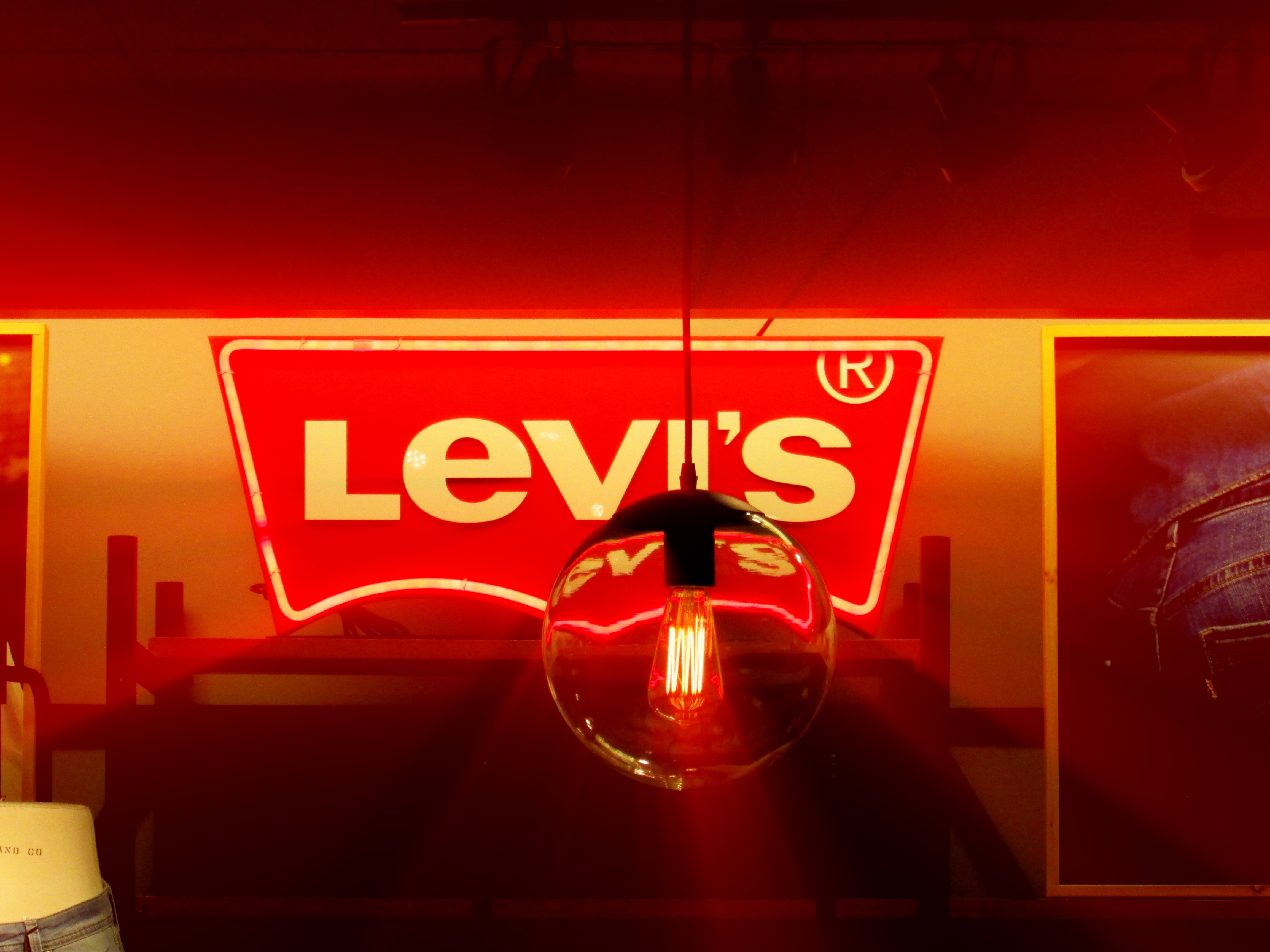 General 4608x3456 logo lamp red neon sign Levi's digital art