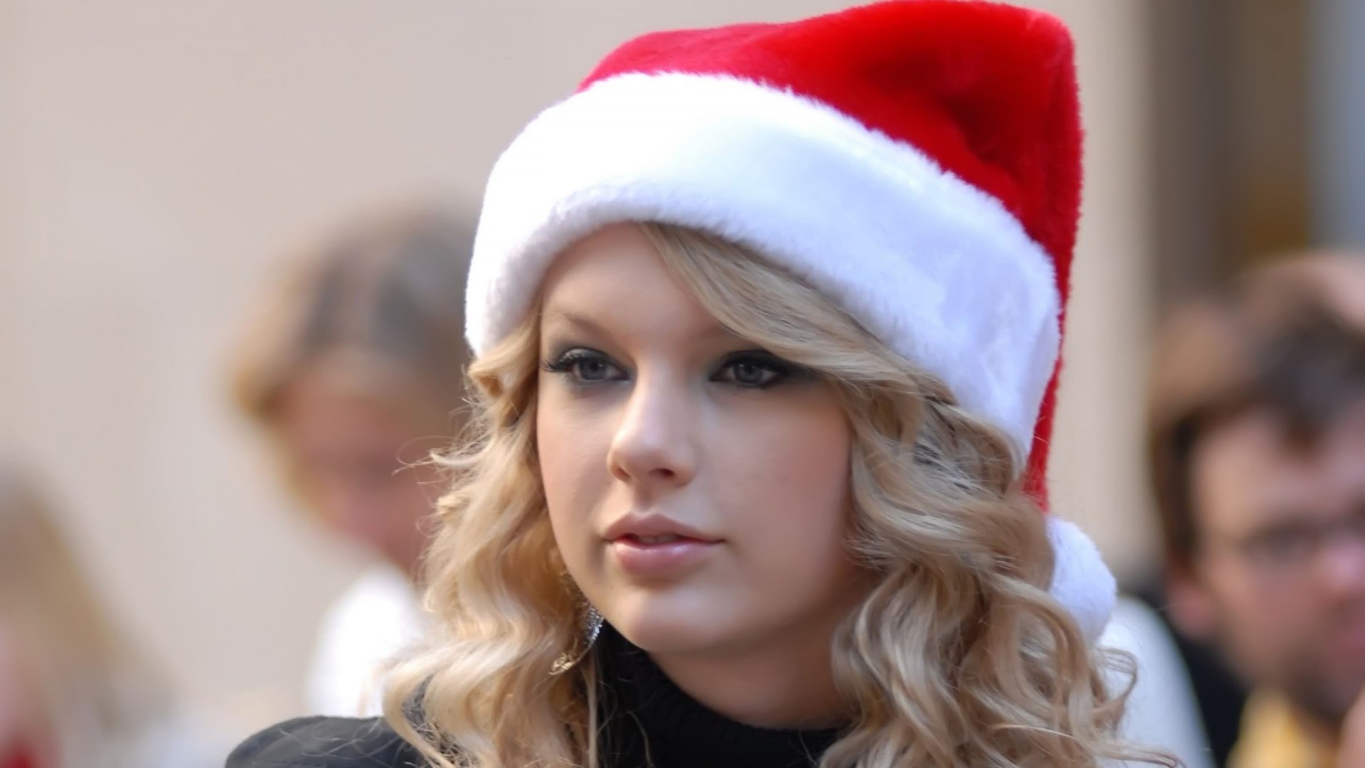 People 1920x1080 Taylor Swift celebrity blonde women Santa hats singer Christmas closeup