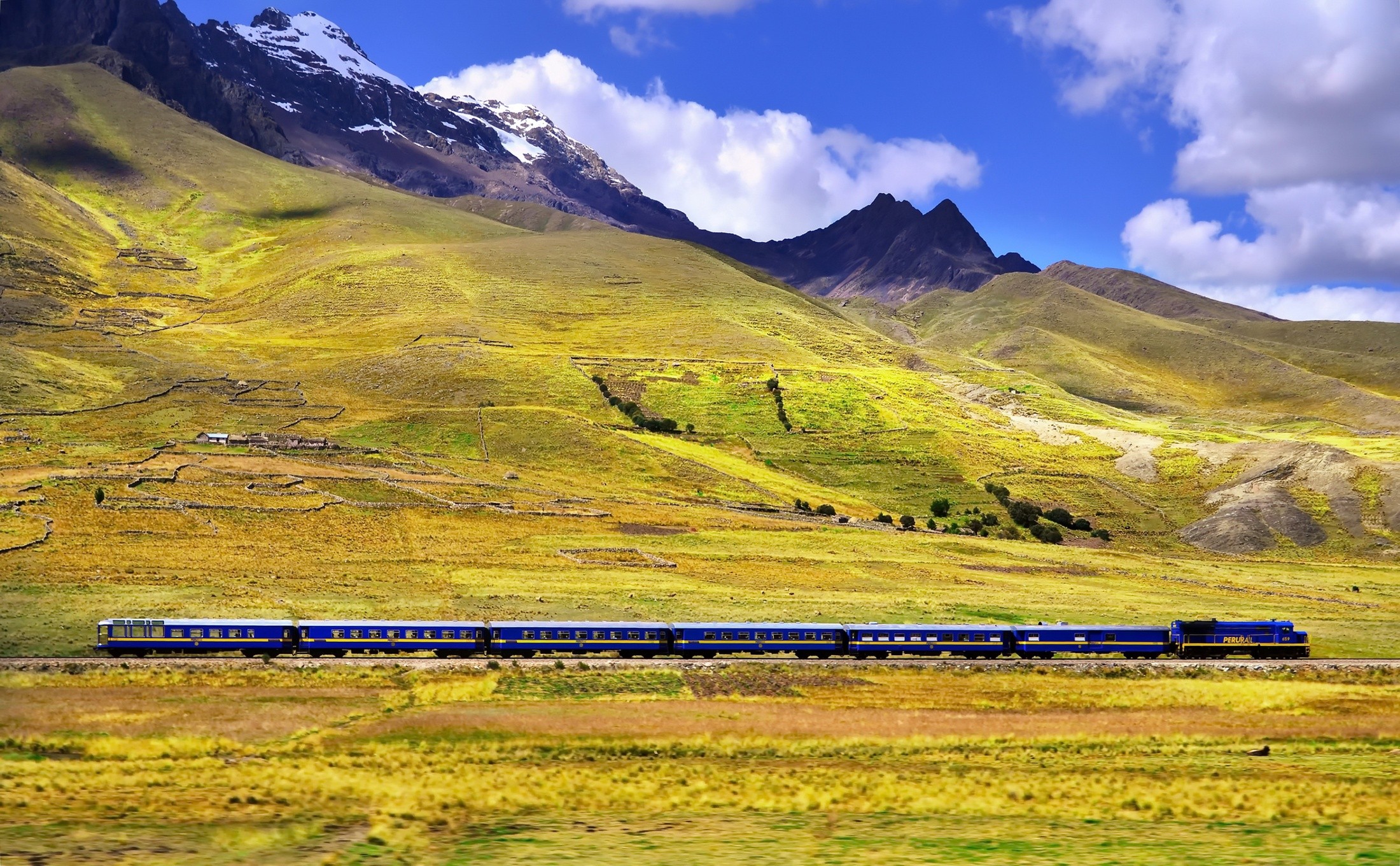 General 2200x1360 train mountains vehicle landscape railway hills plains nature