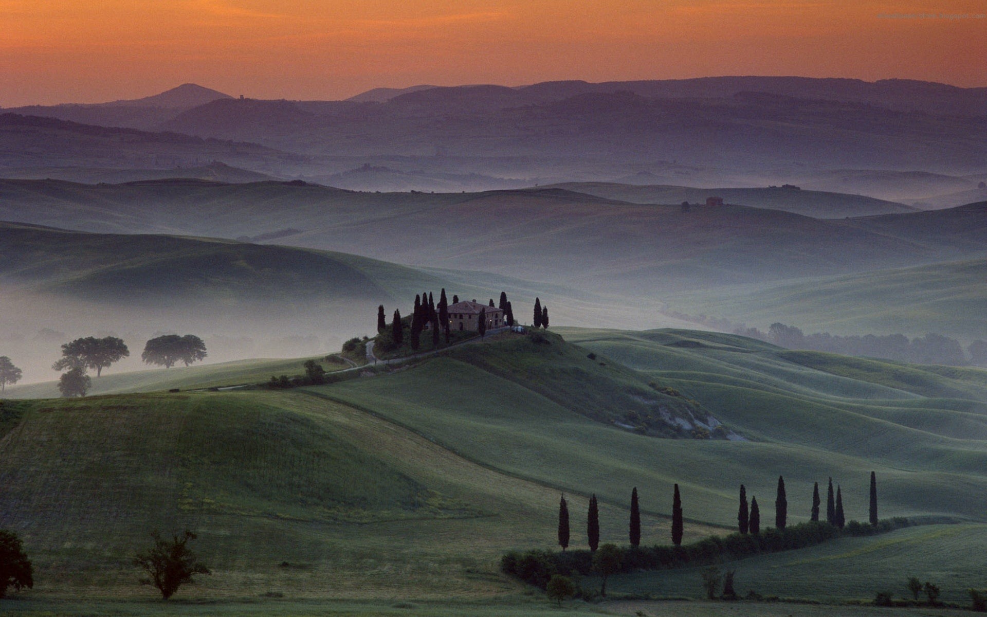 General 1920x1200 hills nature Tuscany mist field house sky Italy