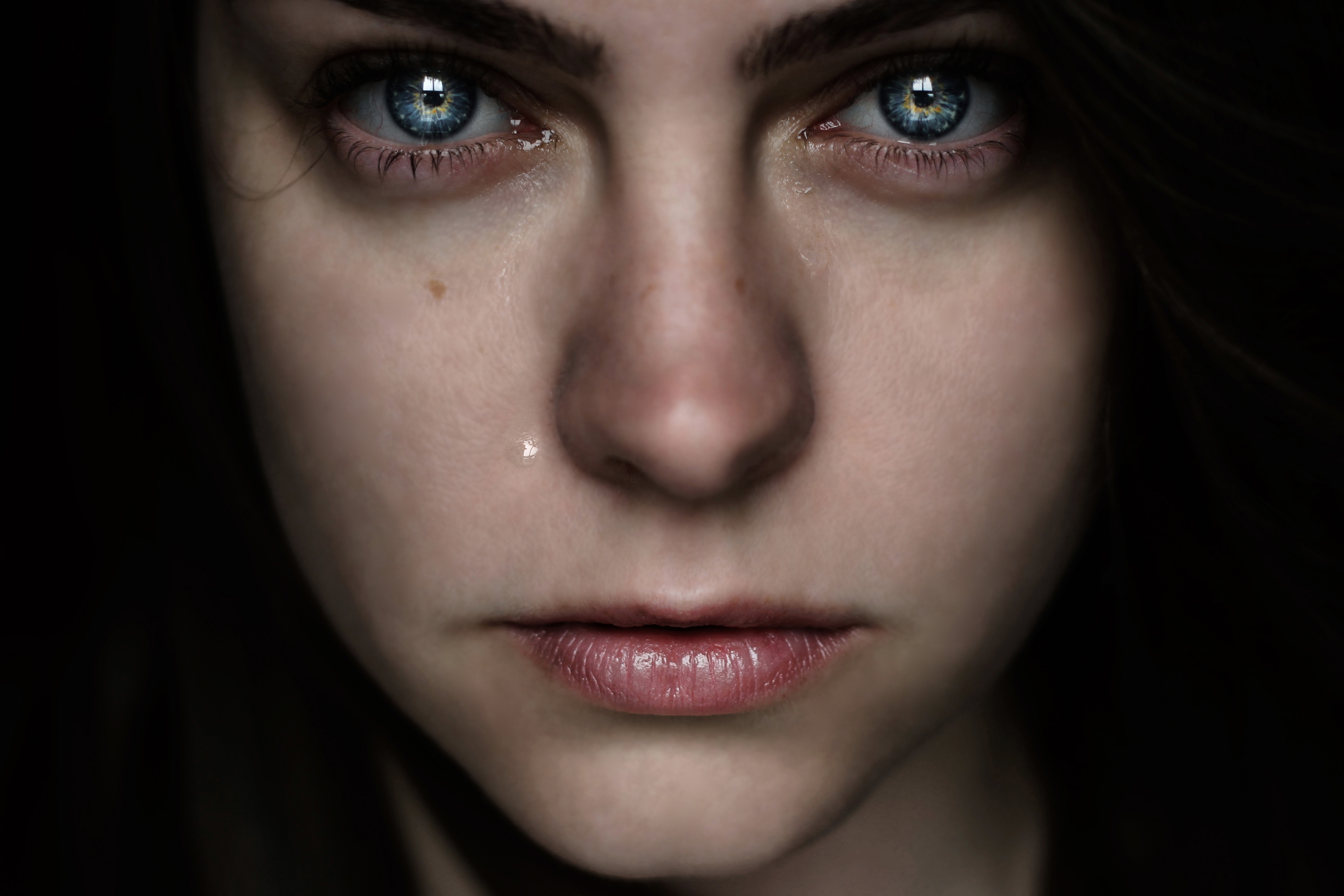 People 5184x3456 tears women sad closeup looking at viewer black background portrait model face