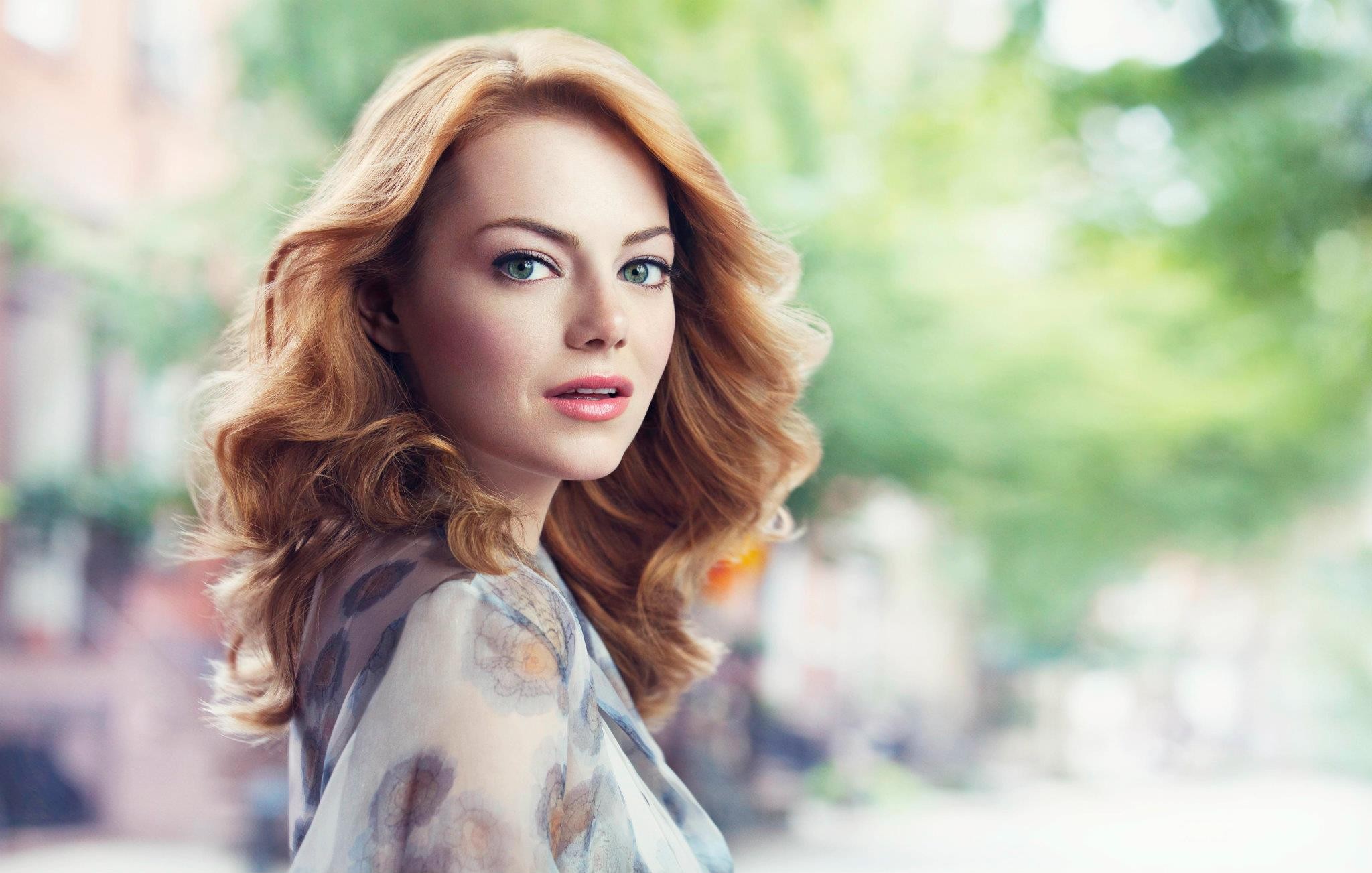 People 2048x1303 Emma Stone women portrait women outdoors makeup actress face celebrity looking at viewer