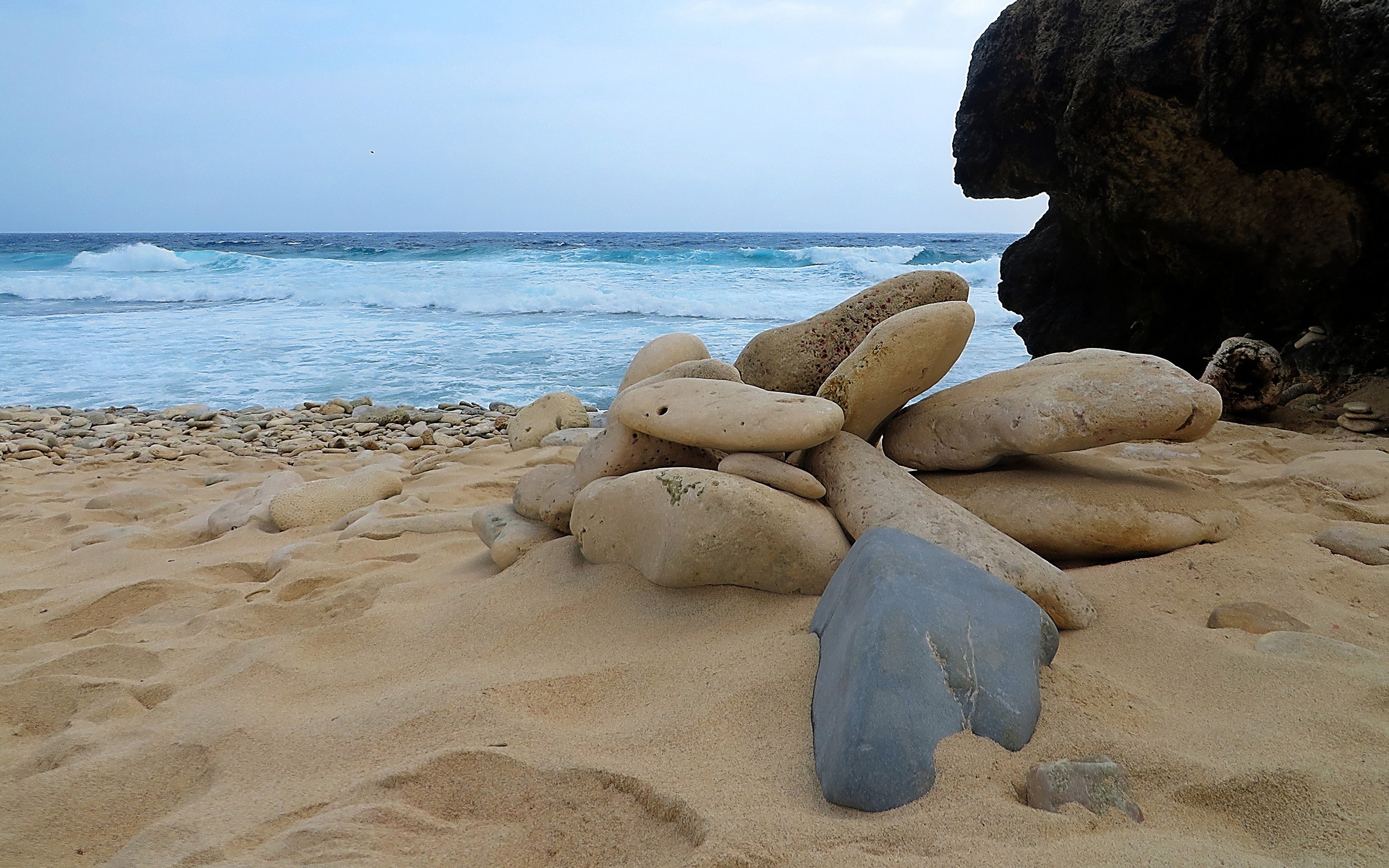 General 2560x1600 Aruba beach stones sea