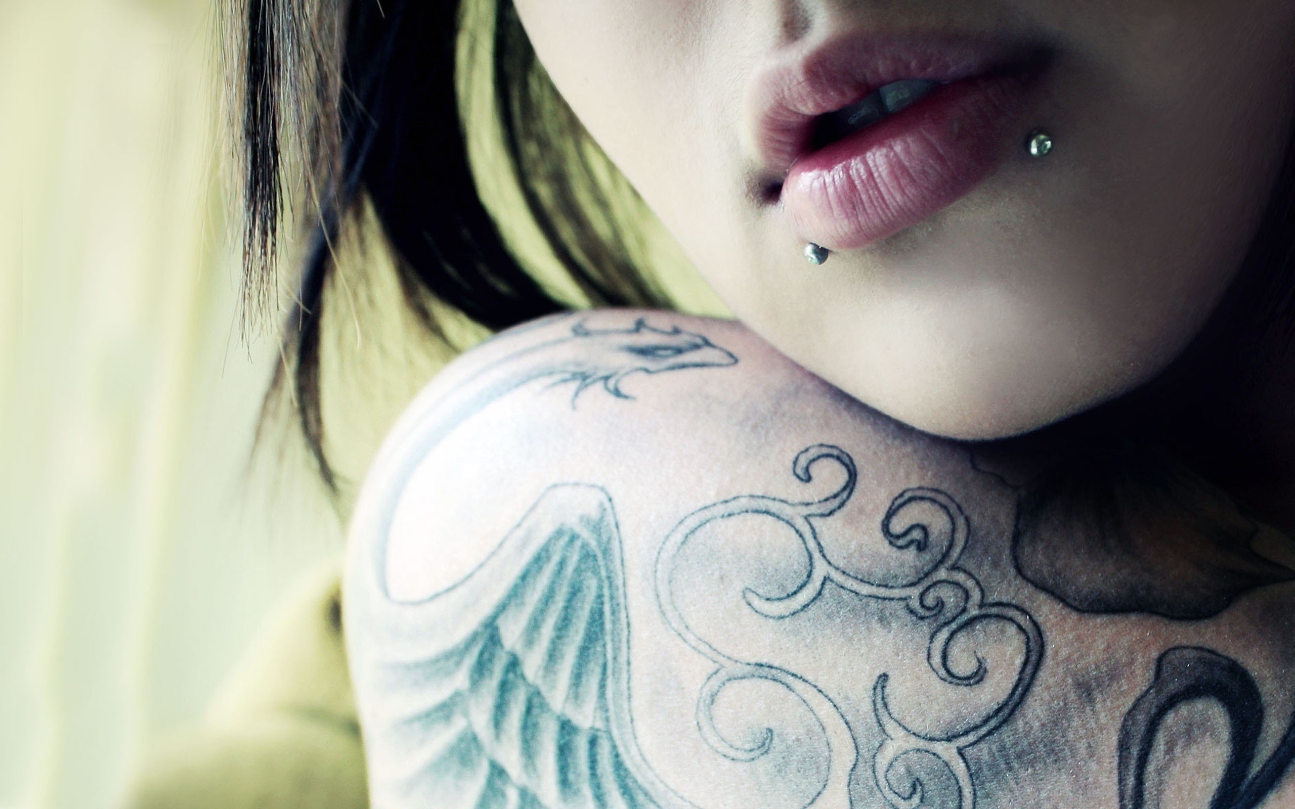 People 2560x1600 women women indoors lips piercing tattoo closeup model