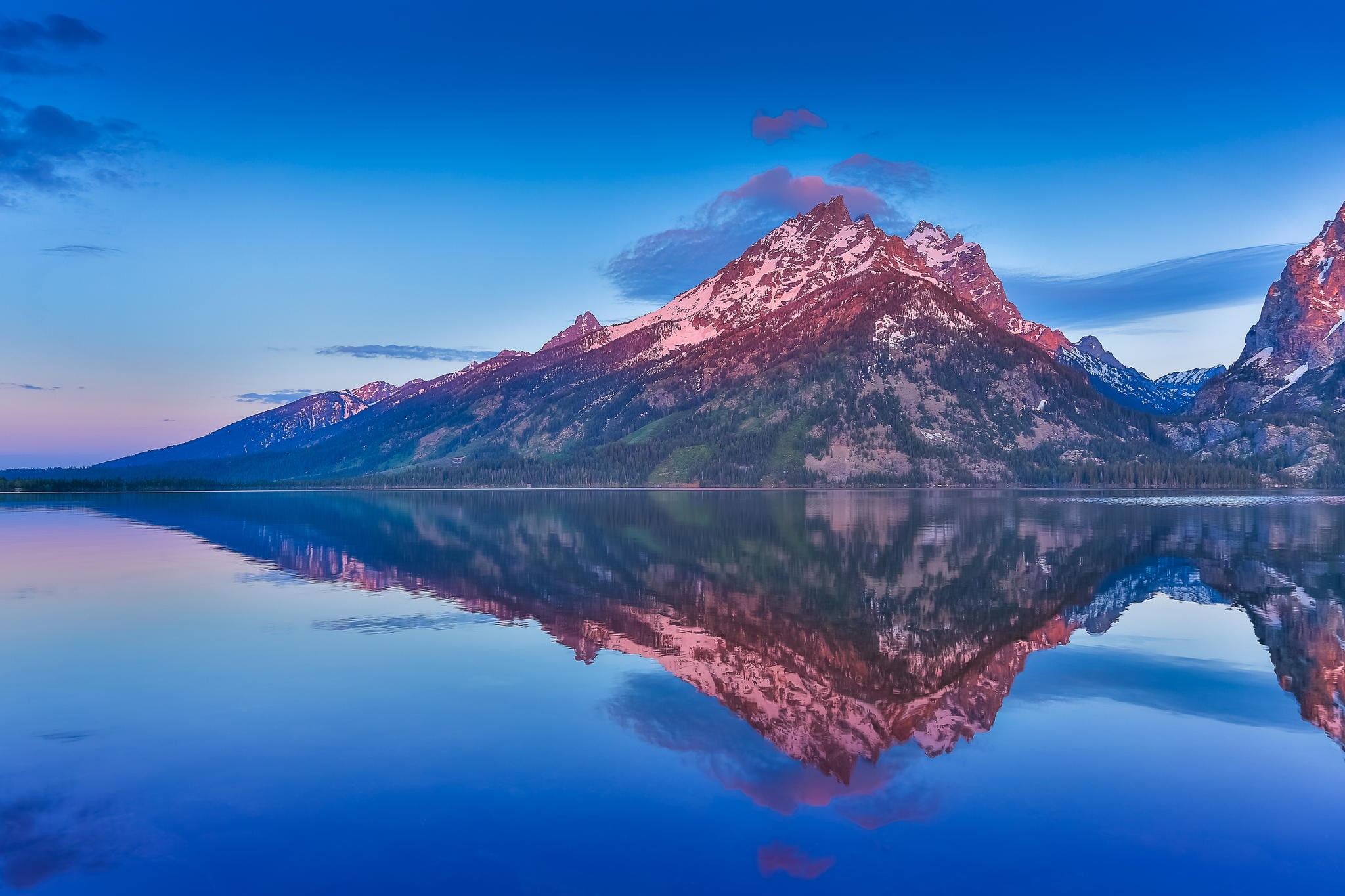 General 2048x1365 mountains lake reflection snowy peak water blue forest nature landscape