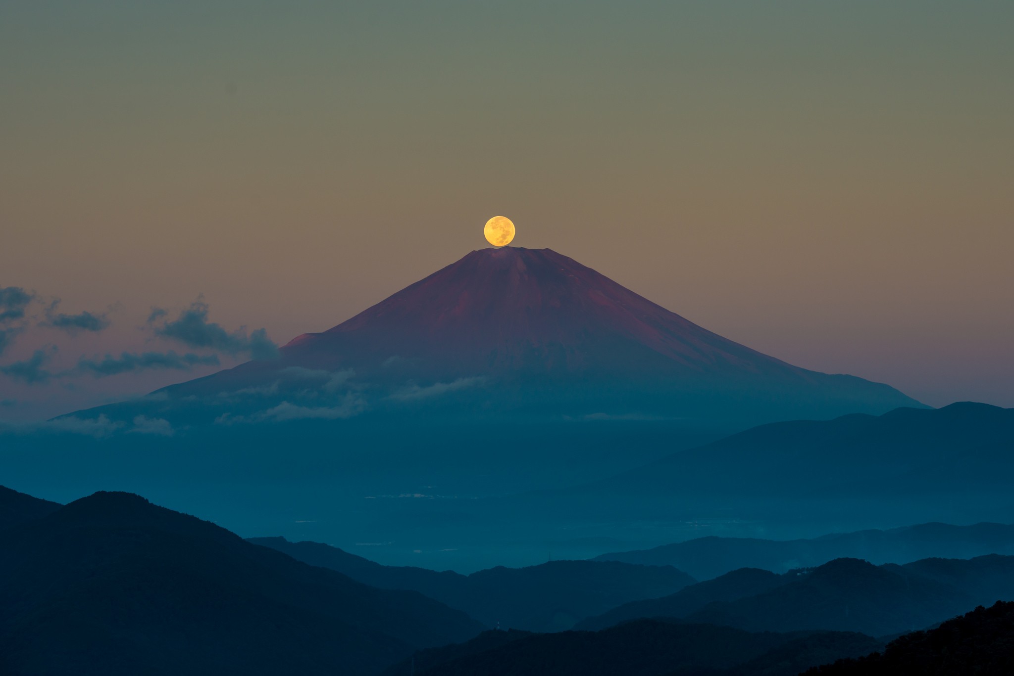 General 2048x1367 nature mountains Moon Mount Fuji Japan landscape Asia volcano
