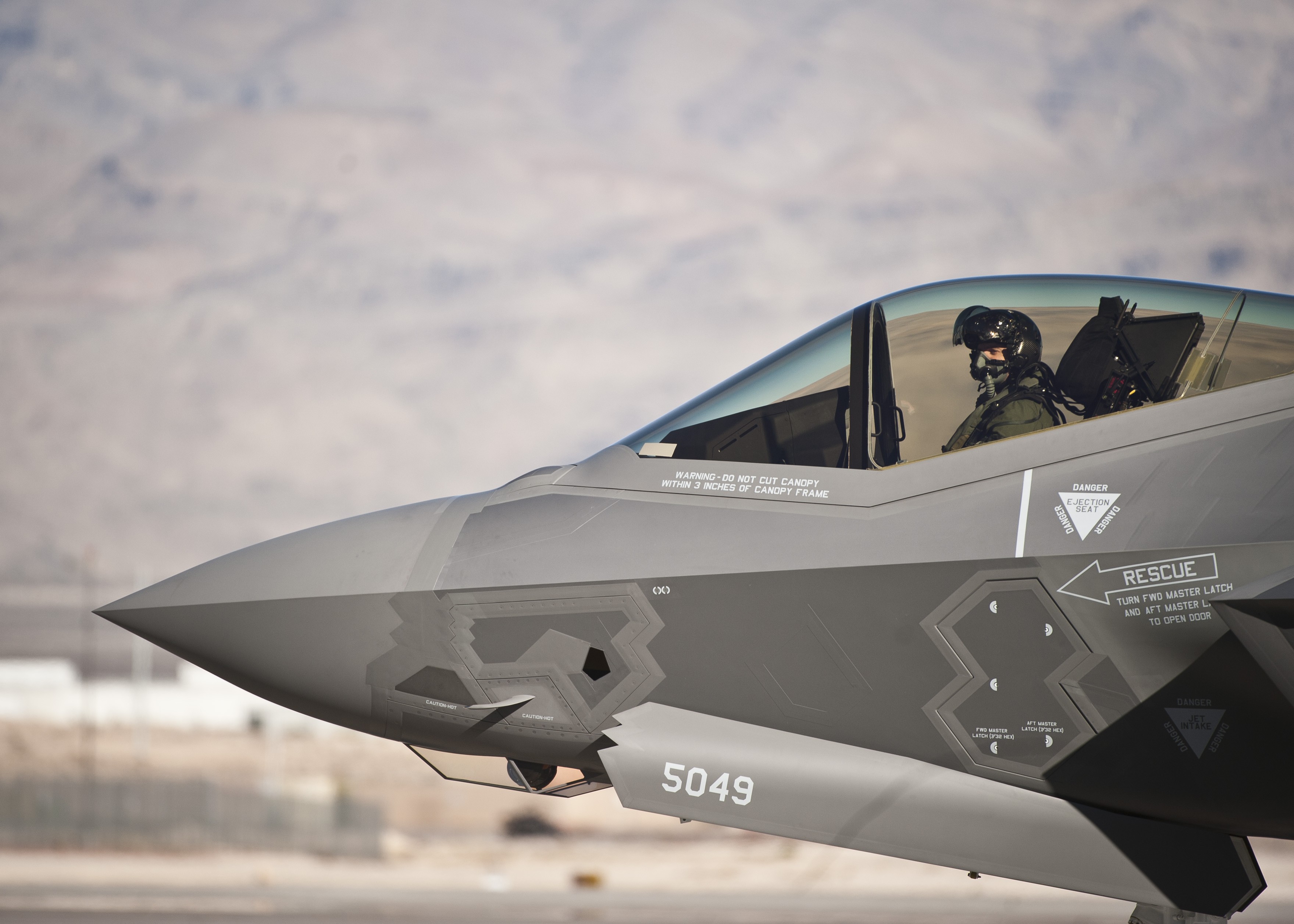 General 3519x2513 military military aircraft Lockheed Martin F-35 Lightning II military vehicle numbers vehicle American aircraft Lockheed Martin pilot US Air Force men side view