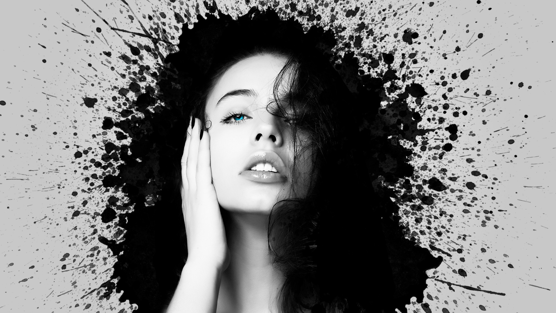 People 1920x1080 paint splatter photo manipulation face eyes lips selective coloring blue eyes open mouth women hand on face gray looking at viewer