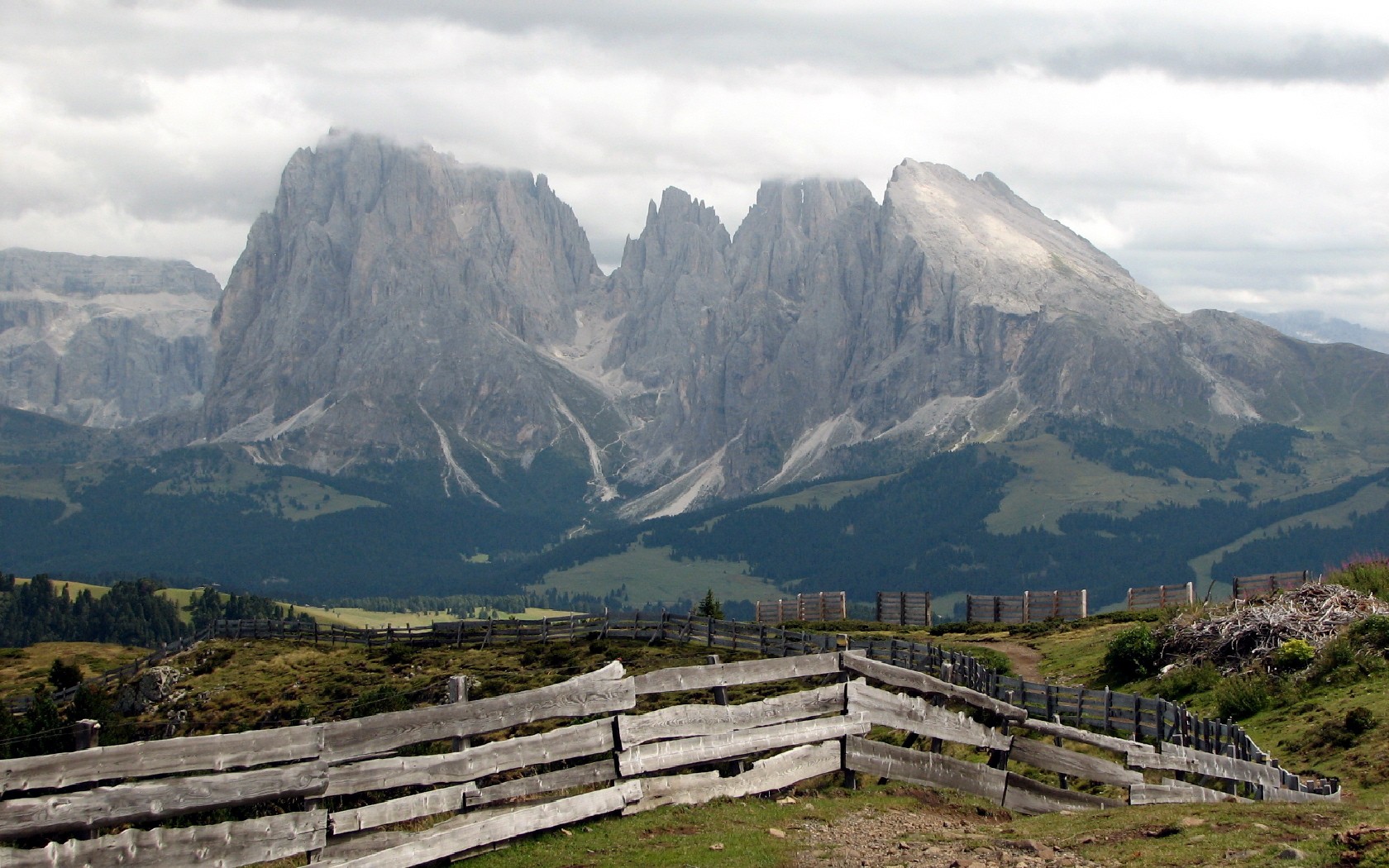 General 1680x1050 mountains Italy Alps nature fence rocks landscape