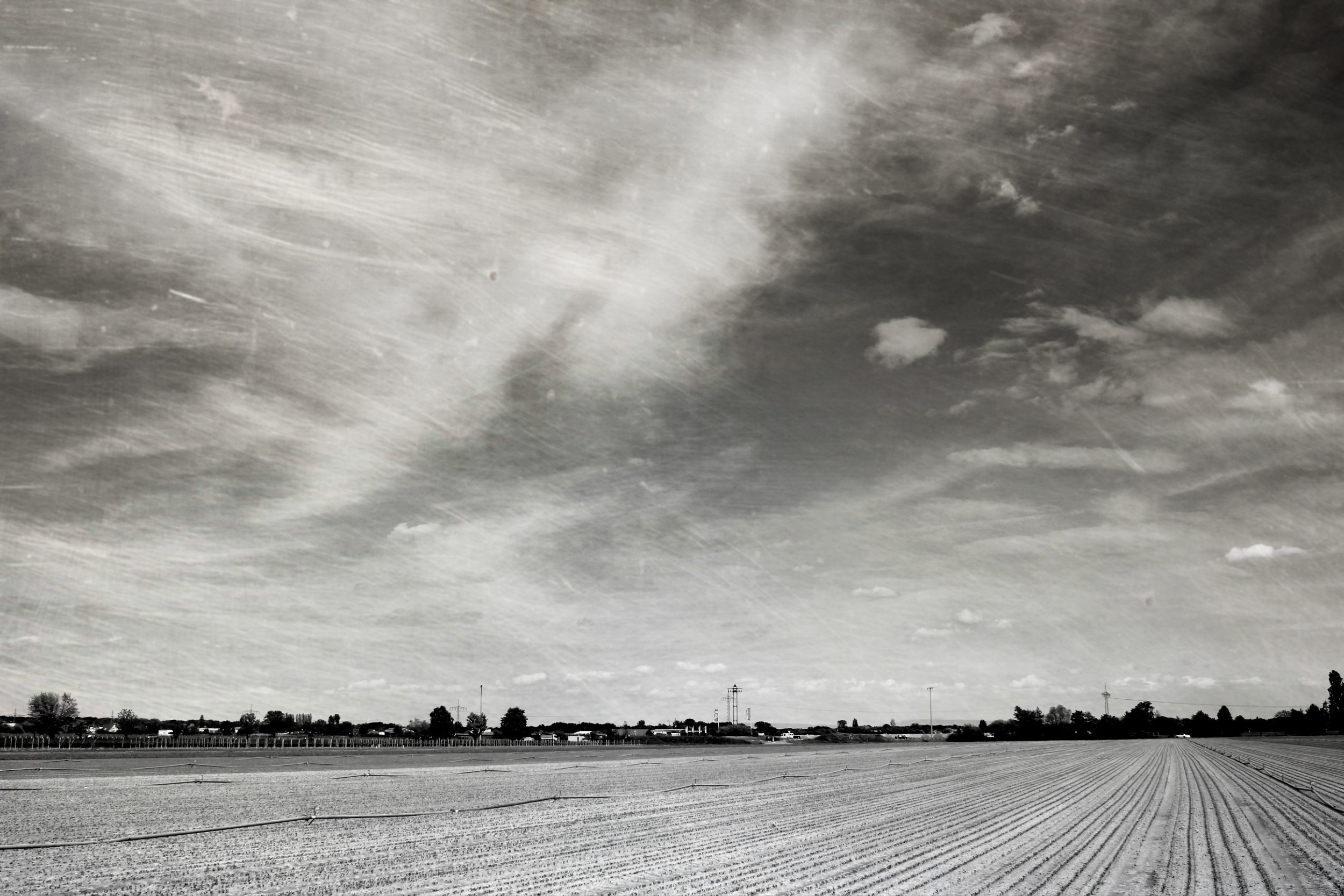 General 2500x1667 nature Earth monochrome field sky clouds