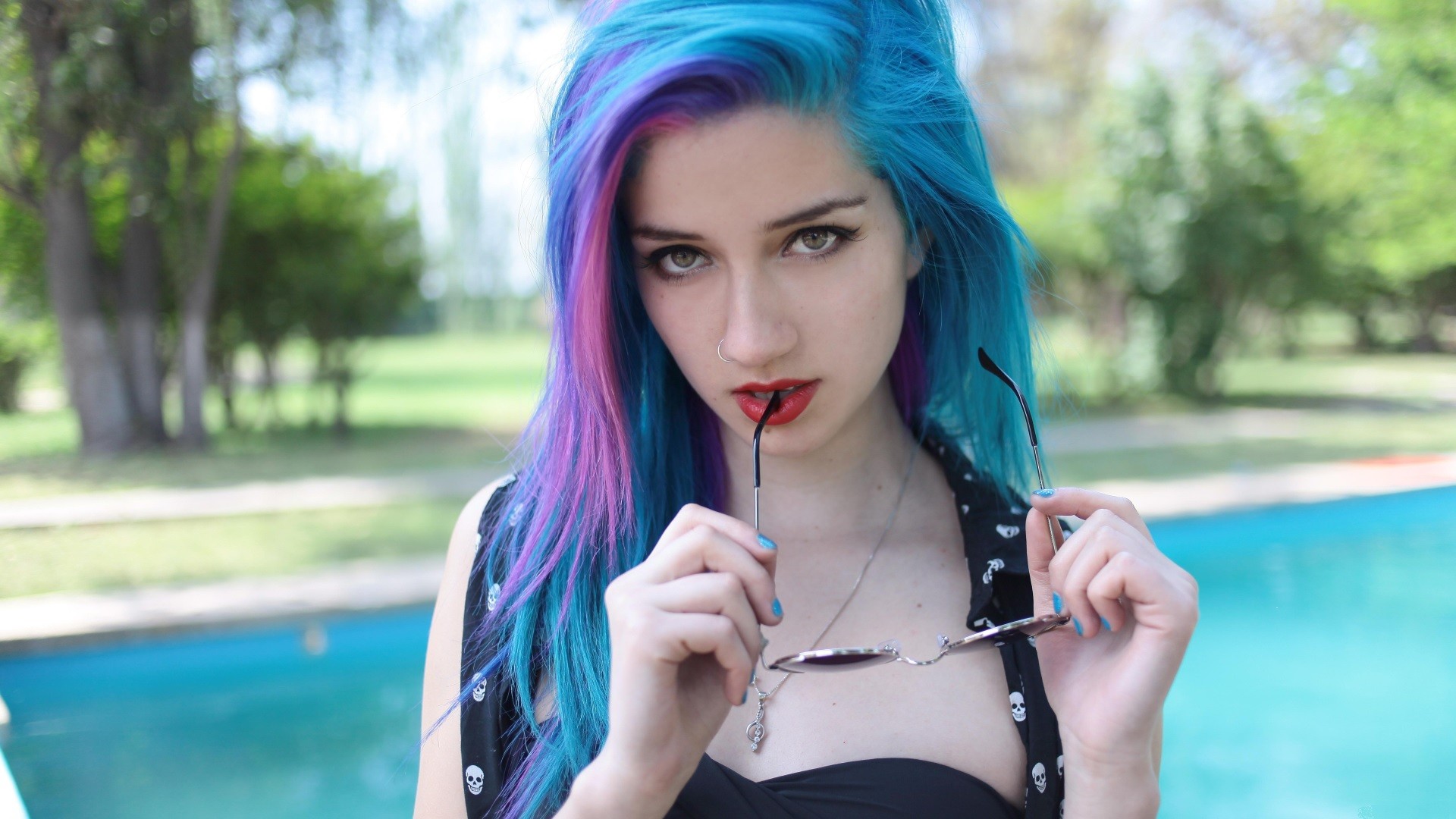 People 1920x1080 Fay Suicide blue hair pink hair pale dyed hair glasses red lipstick Chilean Chilean women sunglasses women women outdoors looking at viewer long hair cyan nails painted nails model closeup