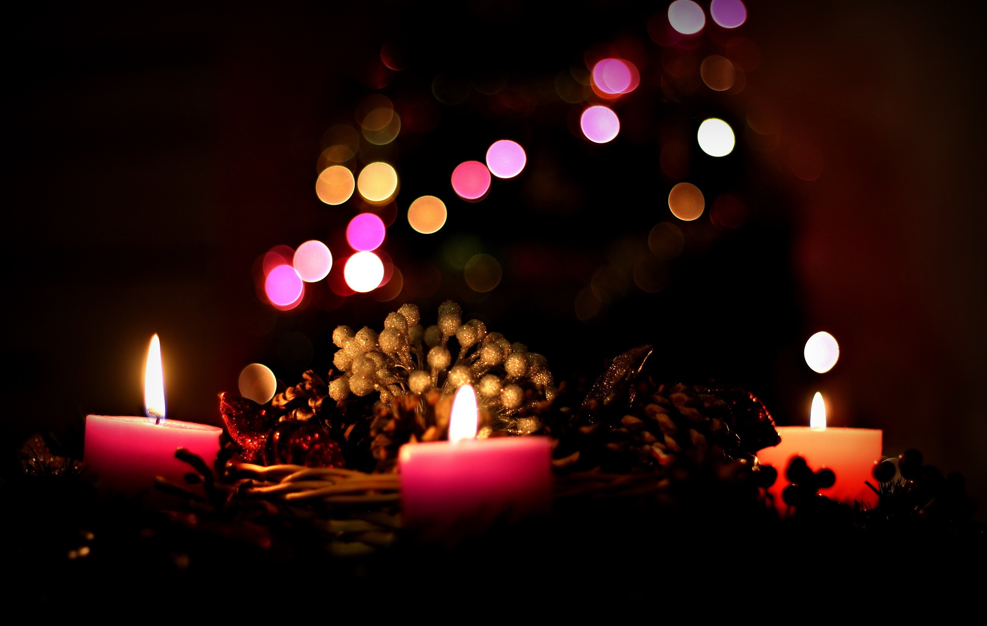 General 3317x2104 candles bokeh depth of field baskets night Christmas red