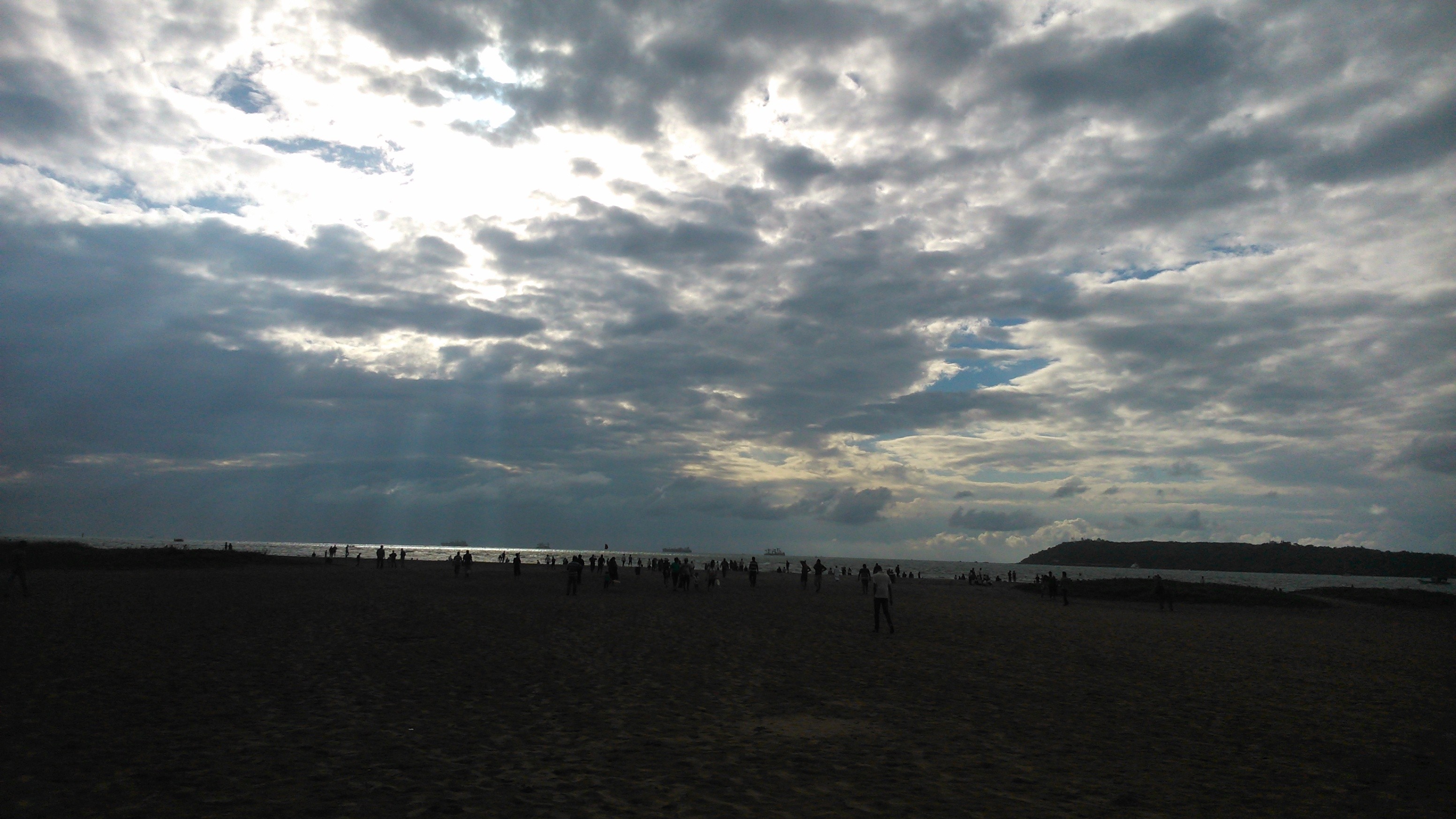 General 3104x1746 clouds people sunlight beach outdoors sky