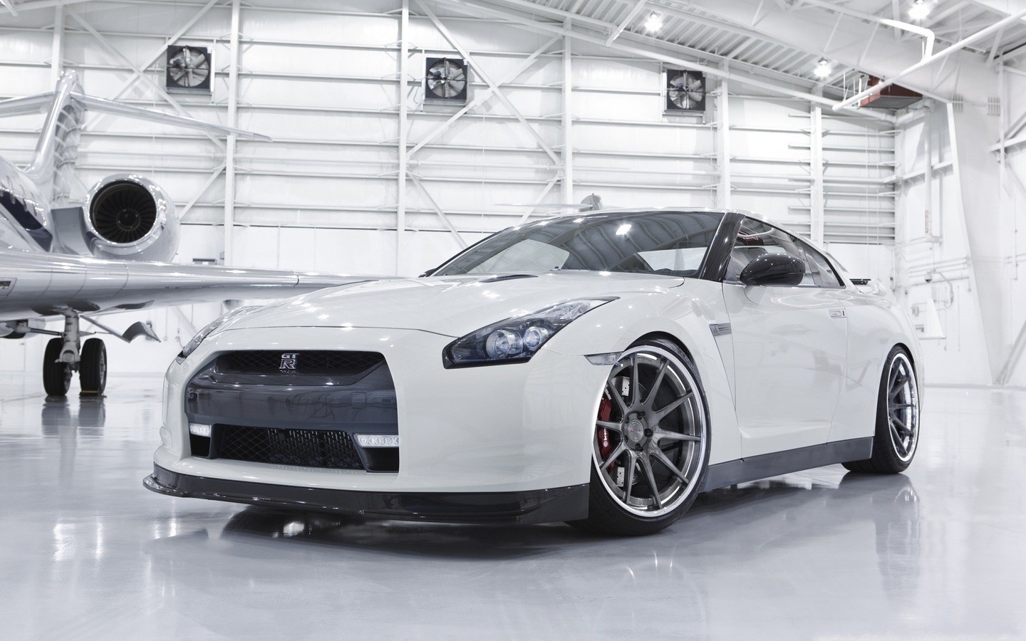 General 1440x900 white cars car vehicle Nissan GT-R frontal view Nissan Japanese cars
