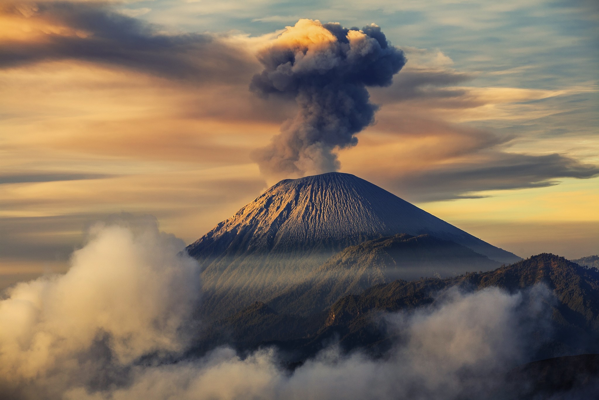General 2048x1366 landscape stratovolcano eruptions mountains Indonesia nature Mount Bromo