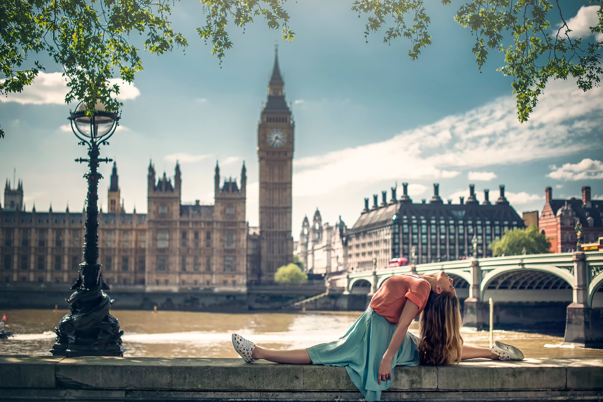 People 2000x1335 women London splits Big Ben flexible women outdoors outdoors urban long hair