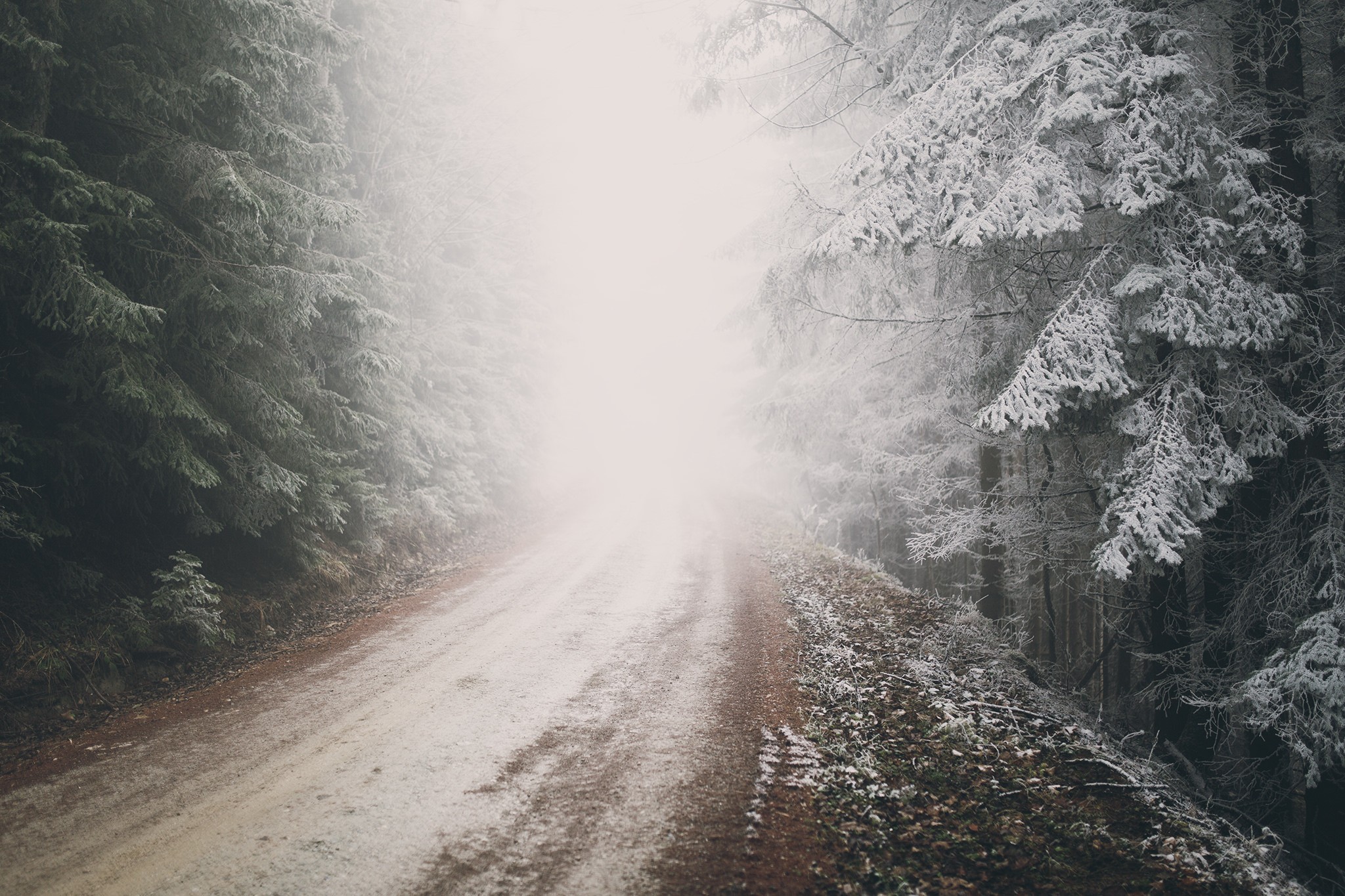 General 2048x1365 road snow mist outdoors winter cold ice