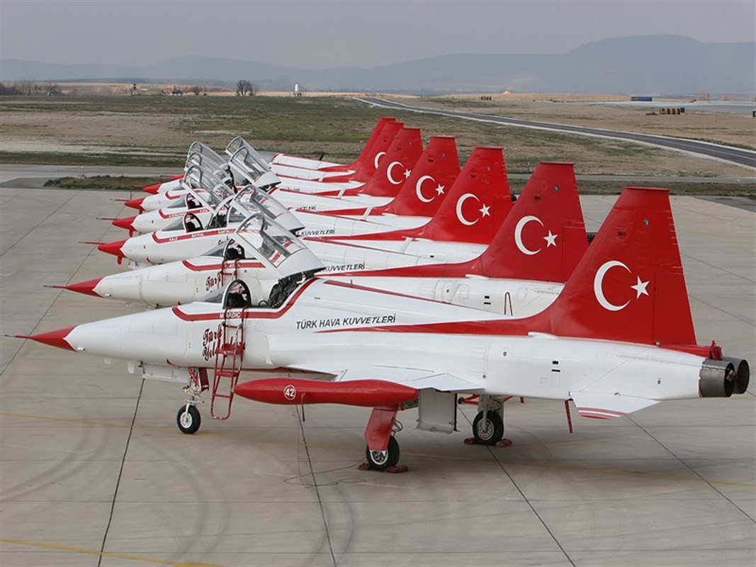 General 1067x800 Turkish Stars Turkey Turkish aircraft vehicle military military aircraft line-up