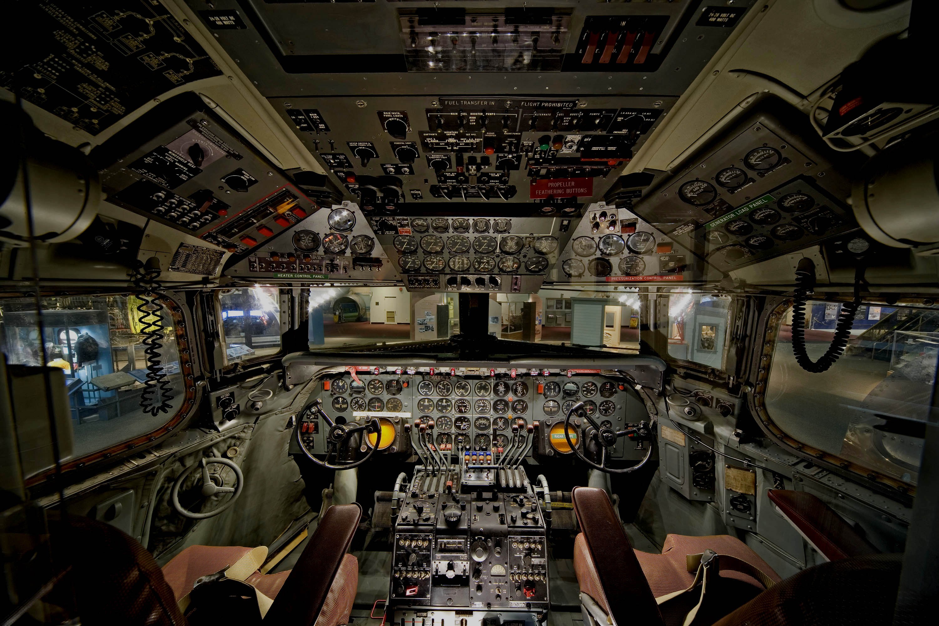 General 3000x2000 aircraft cockpit vehicle C-54 Skymaster vehicle interiors American aircraft