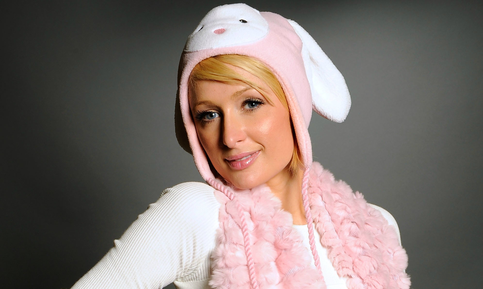 People 1992x1192 Paris Hilton celebrity blonde women smiling bunny ears