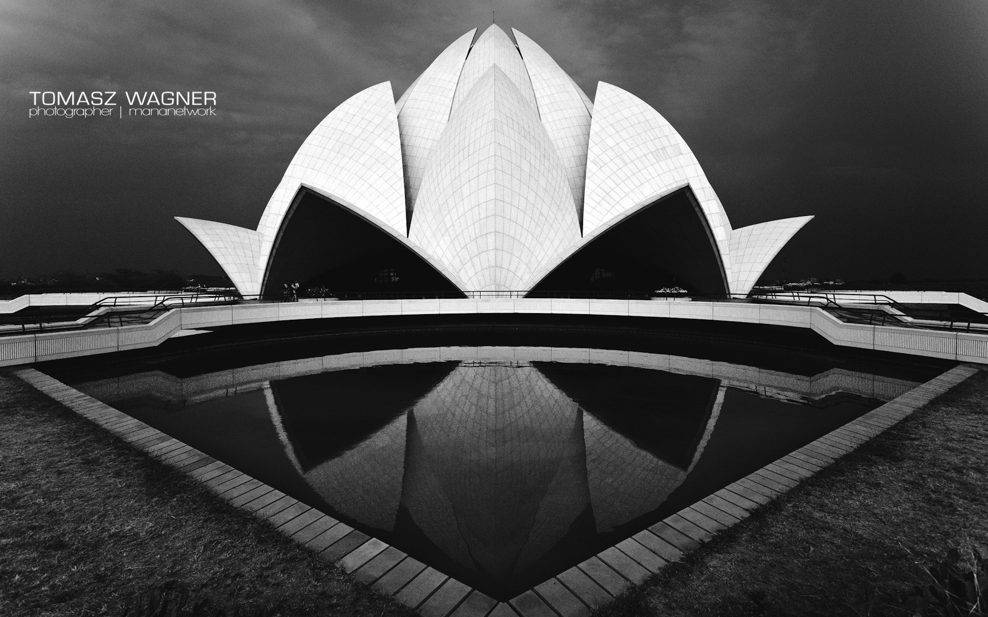 General 1920x1200 photography building architecture water reflection monochrome watermarked
