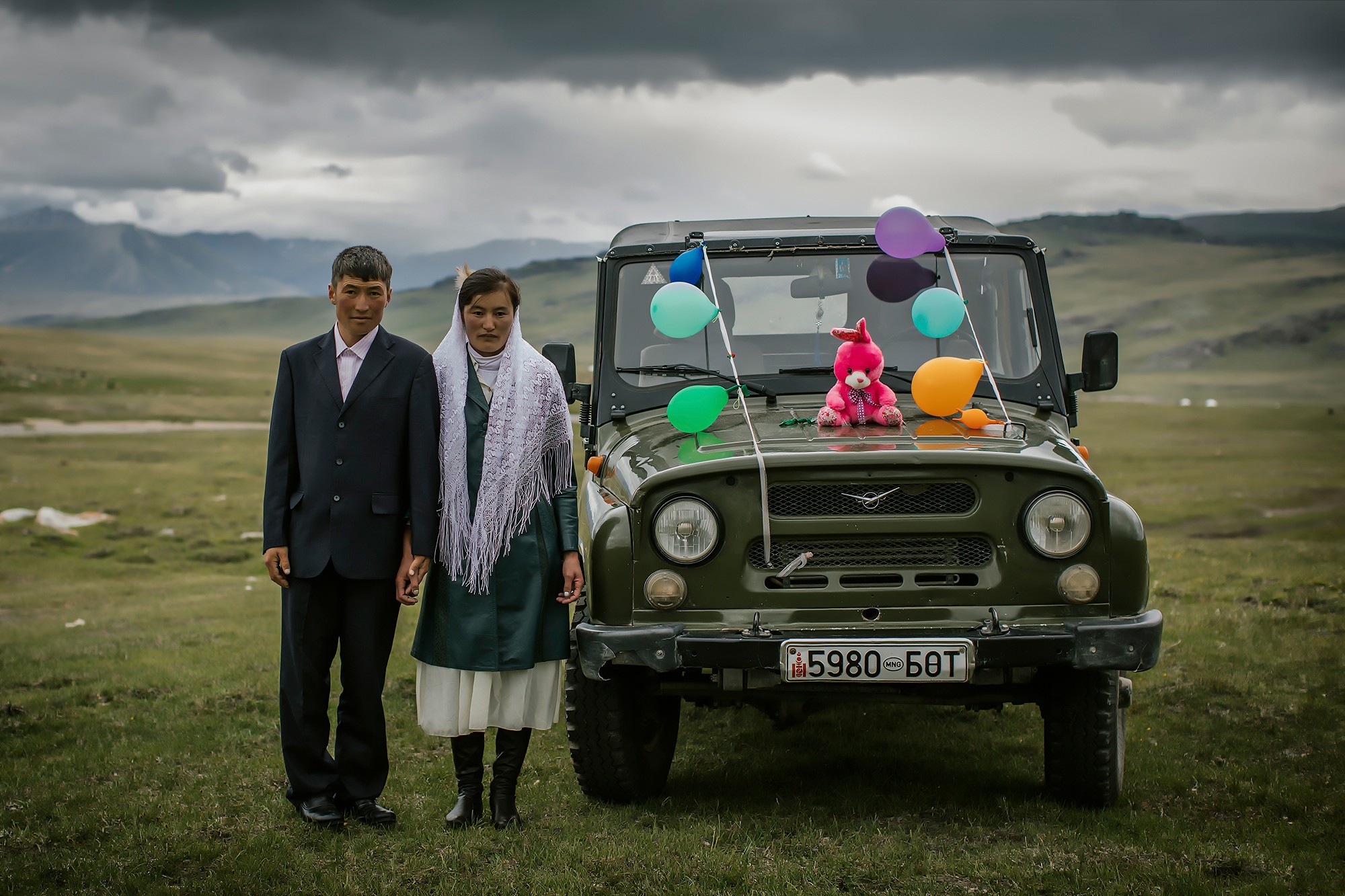 People 2000x1333 women men couple vehicle numbers balloon brides car Mongolia UAZ
