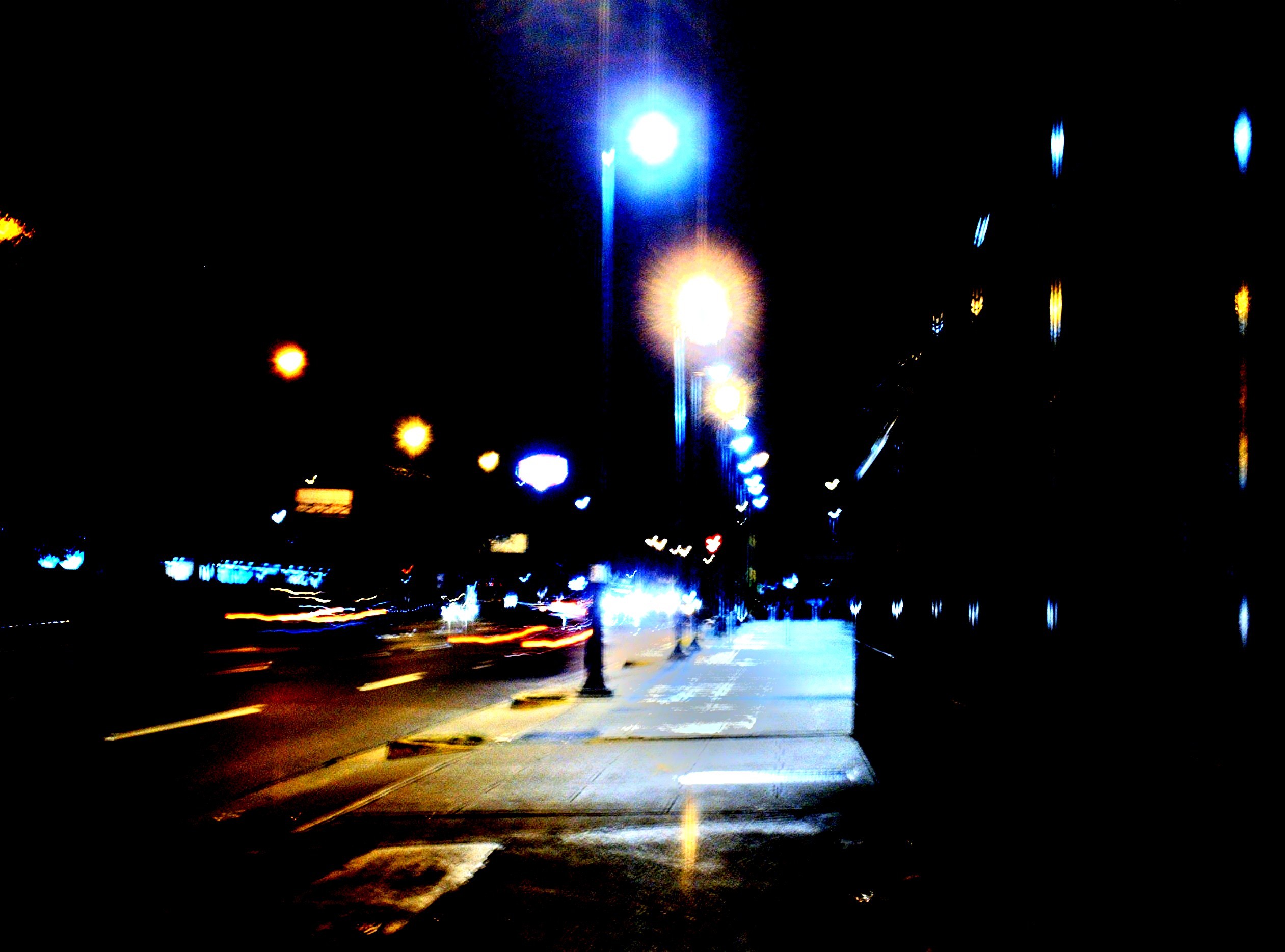 General 2522x1868 city street night street light photography dark urban DeviantArt