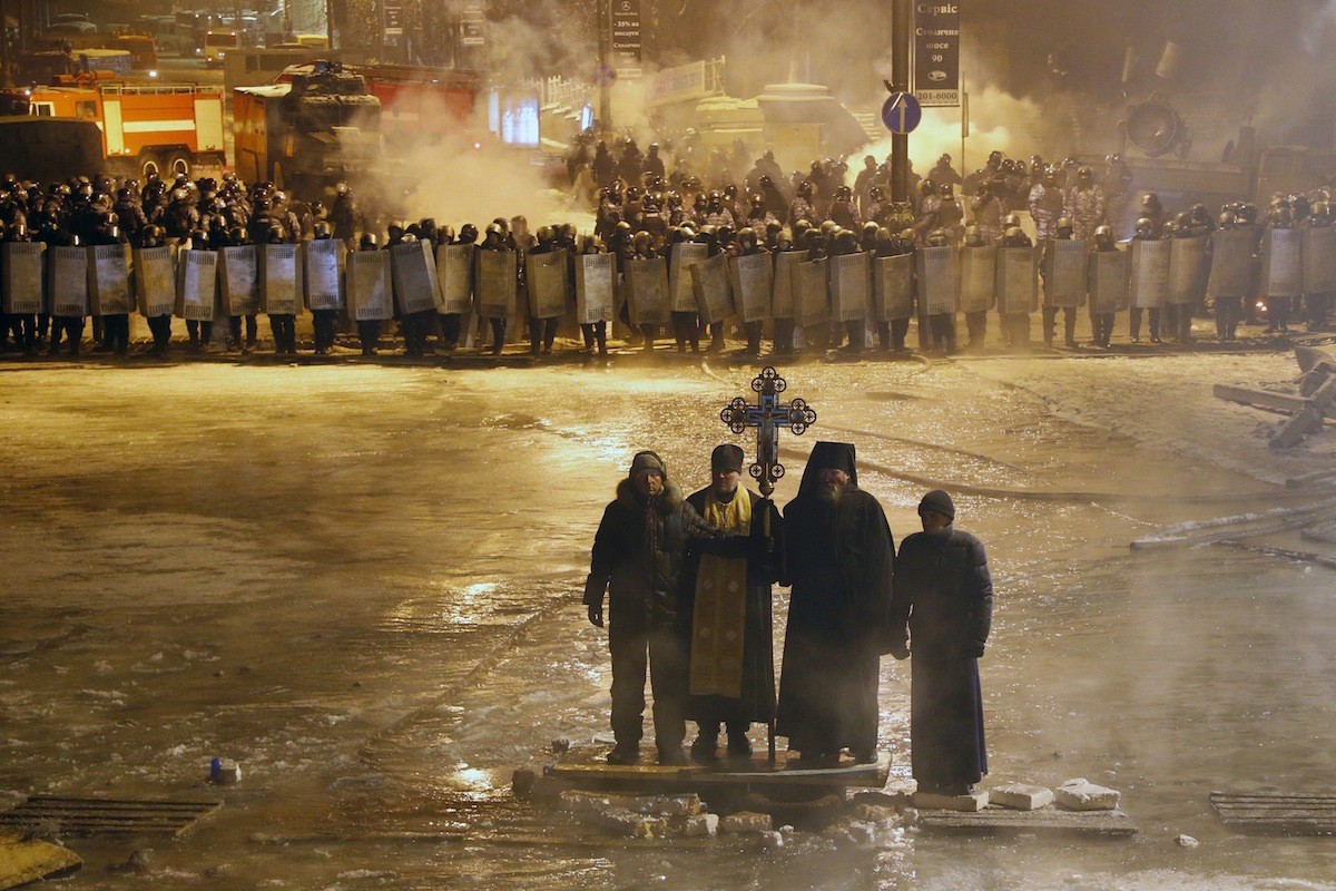 People 1200x800 riots people city Maidan Ukraine