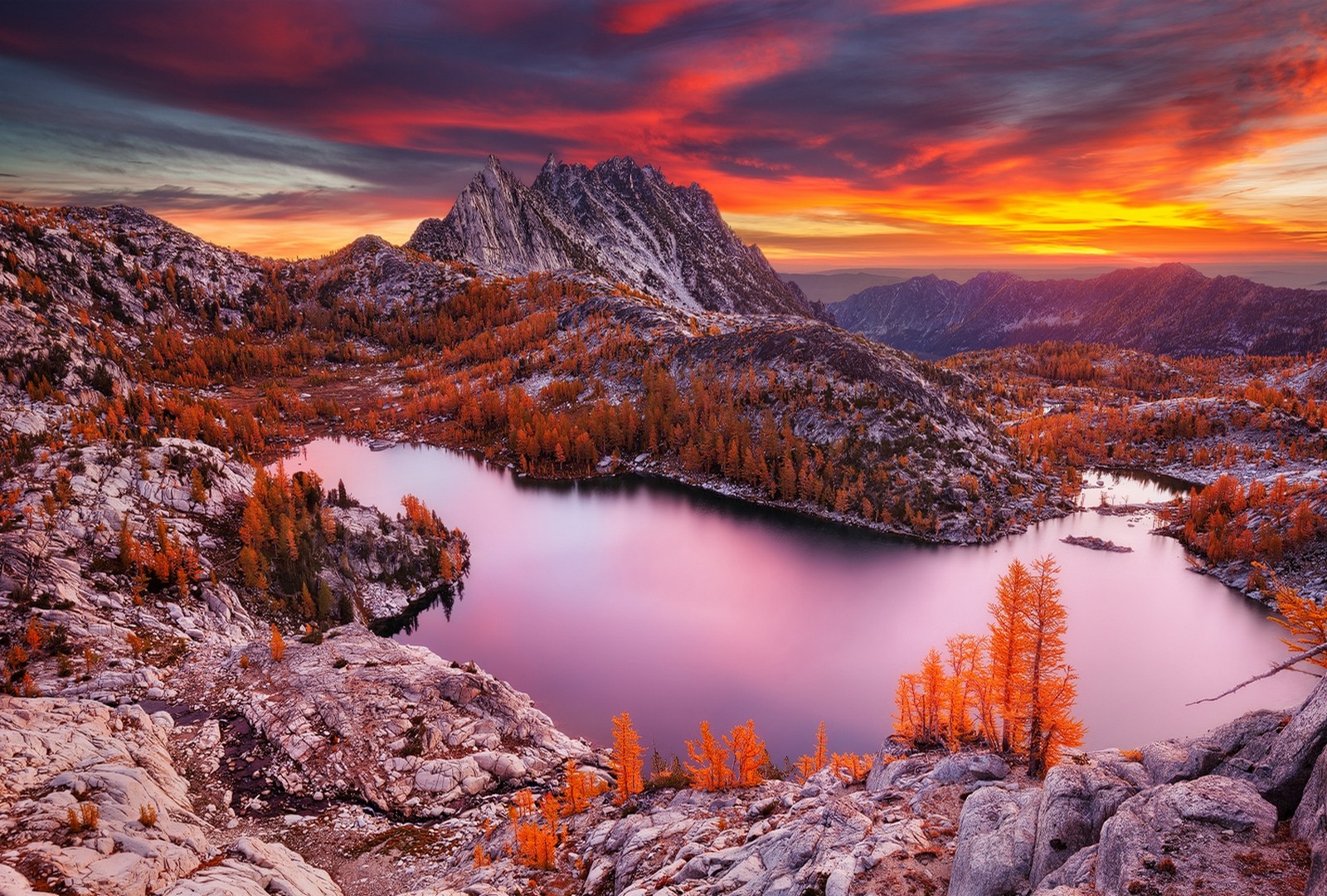 General 1600x1080 nature landscape lake mountains sunset fall forest water sky clouds orange sky sunlight