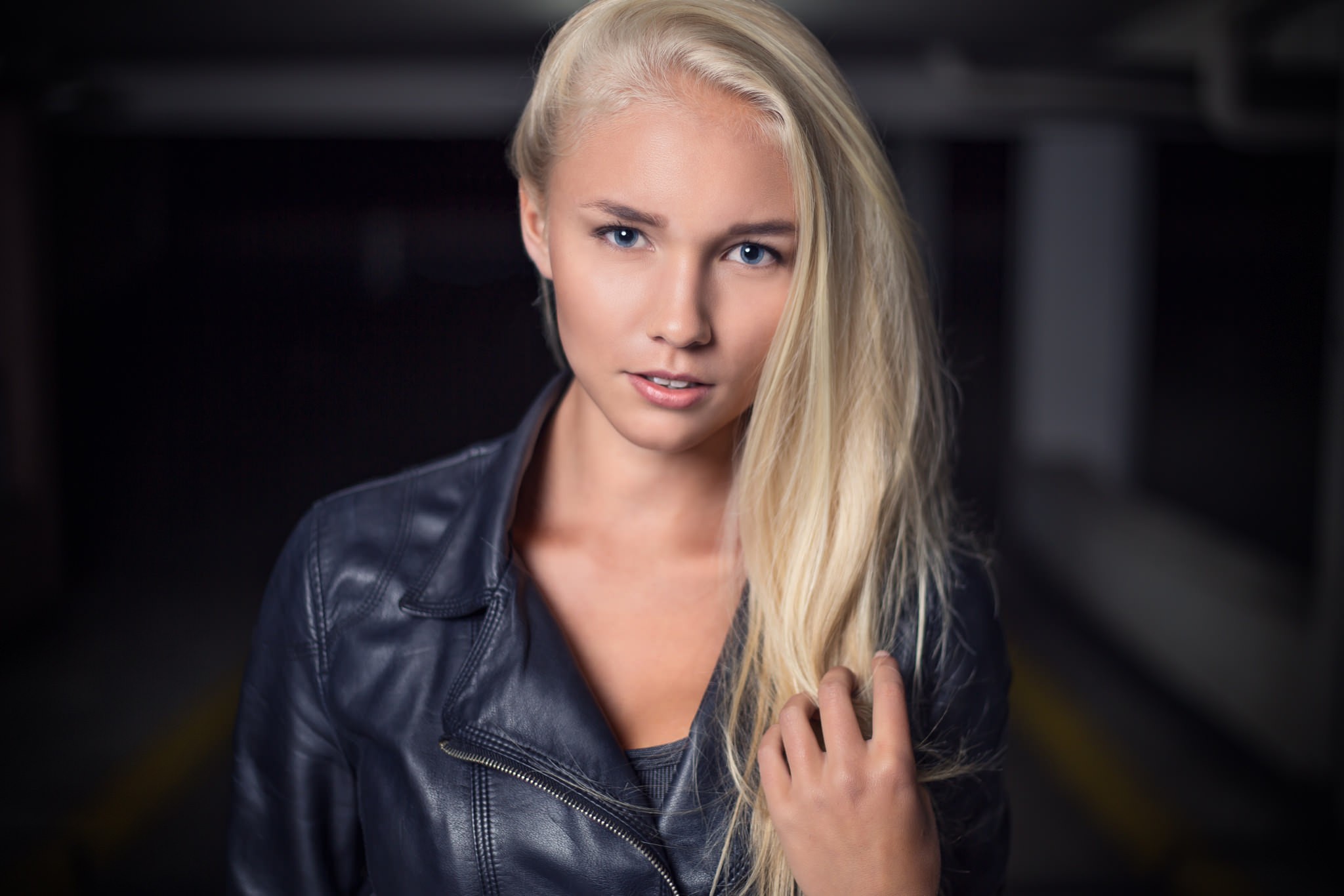 Women Blonde Face Dyed Hair Looking At Viewer Model Portrait Closeup Parking Garage 5001