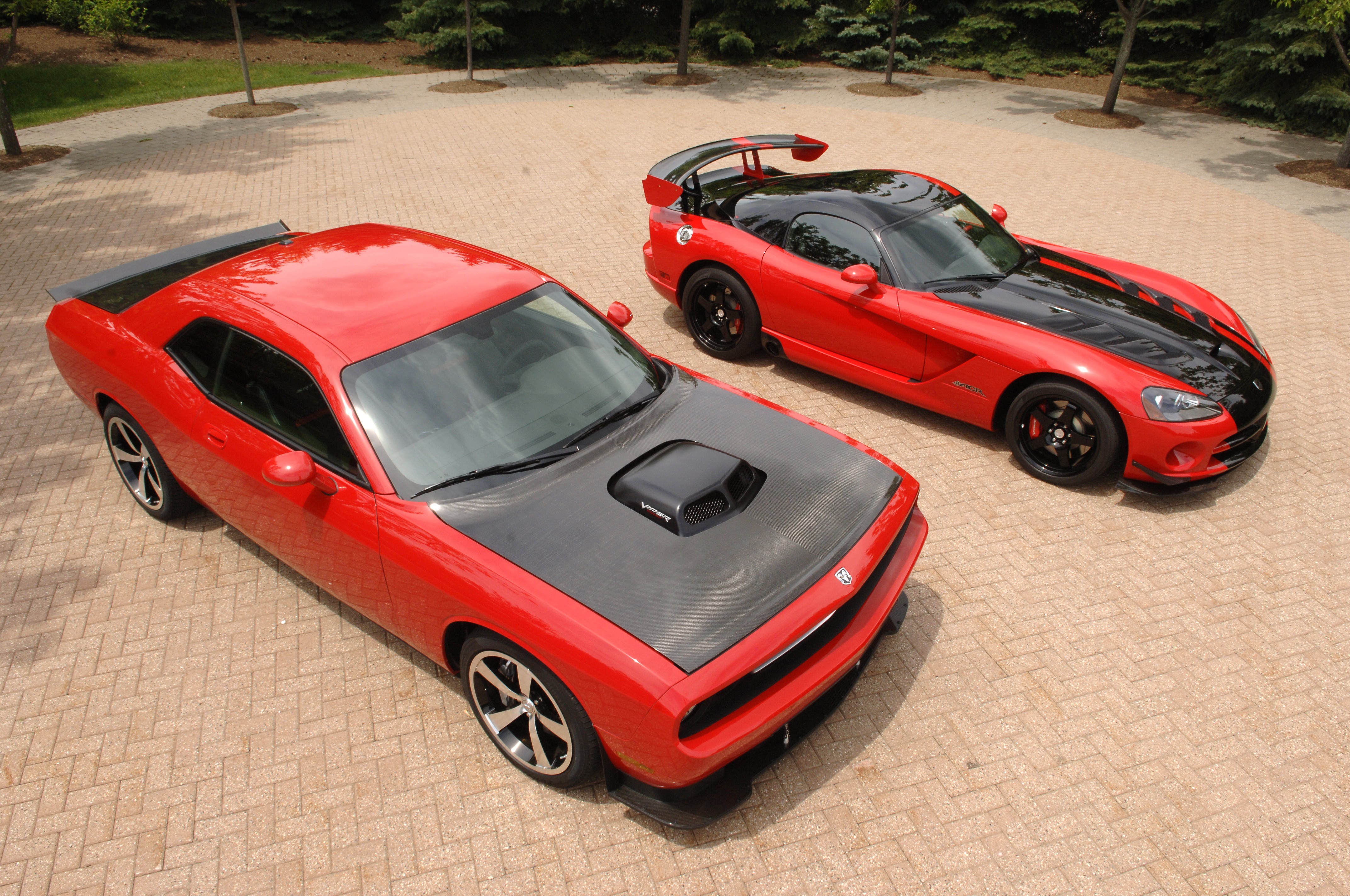 General 4288x2848 car red cars Dodge Dodge Viper Dodge Challenger vehicle muscle cars American cars Stellantis