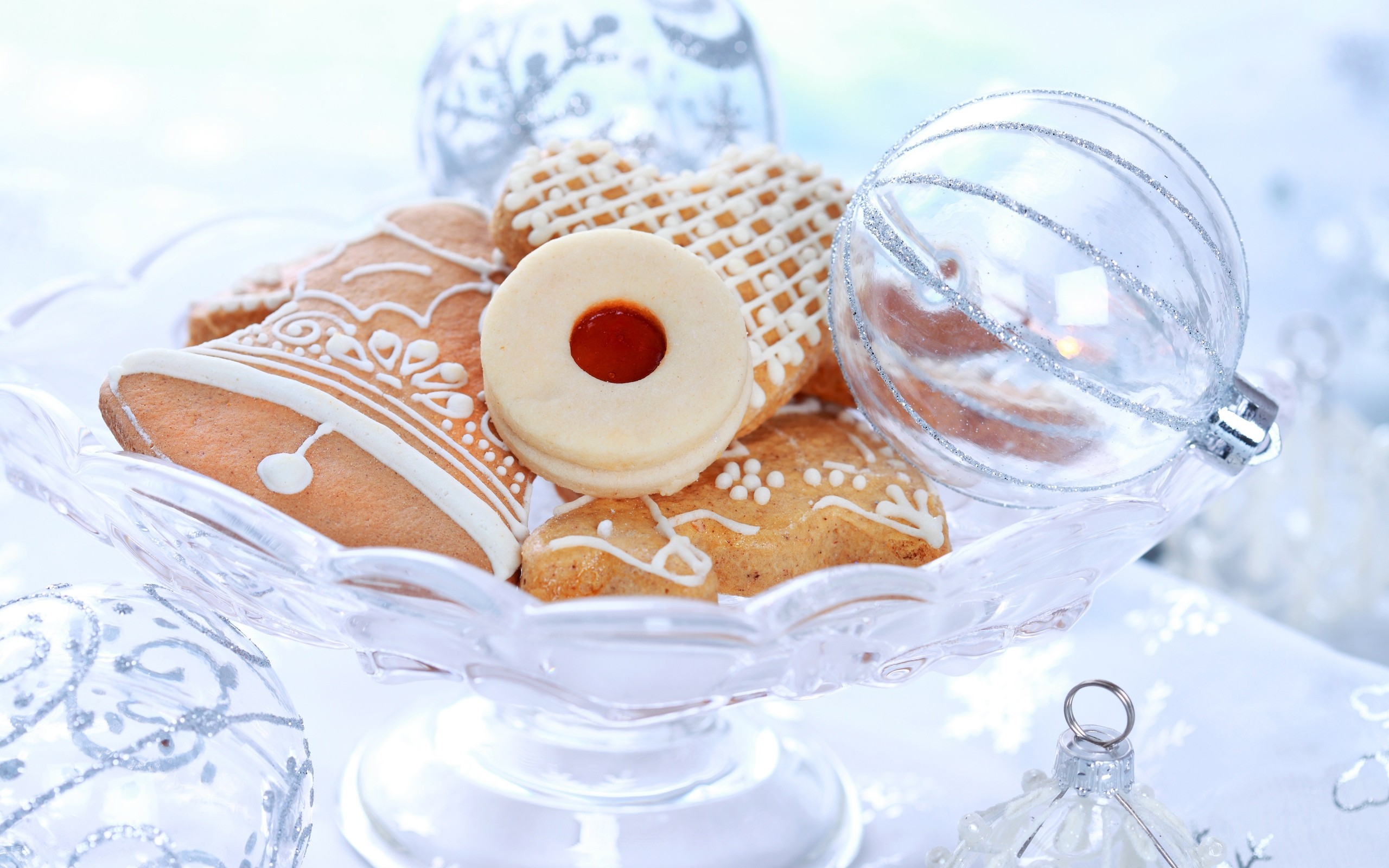 General 2560x1600 cookies Christmas ornaments  bowls food holiday sweets Christmas