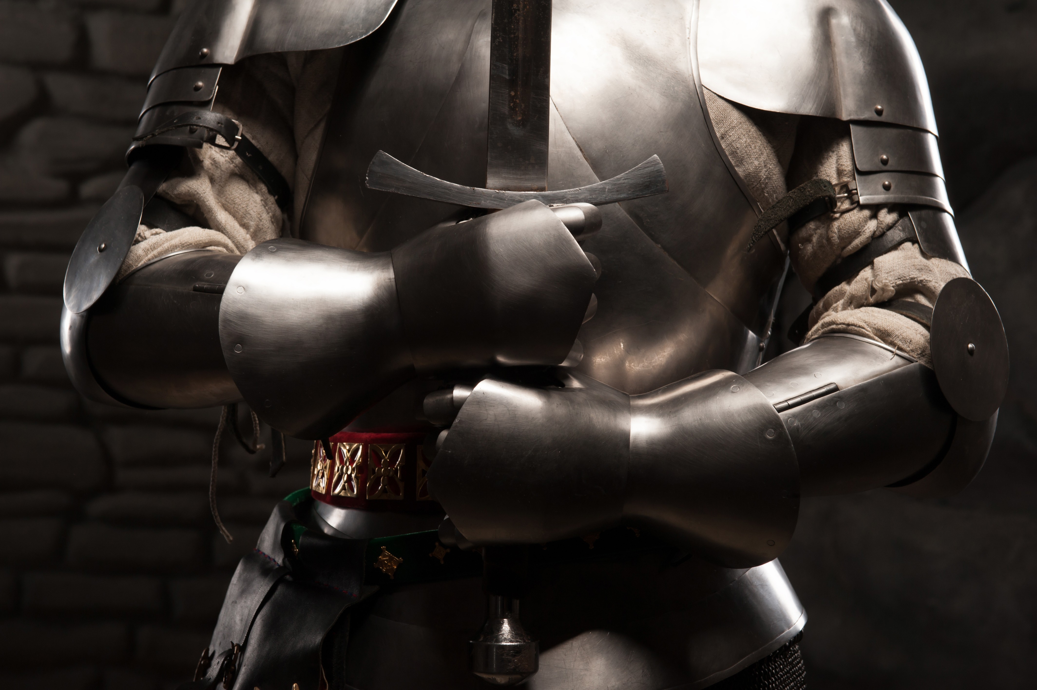 General 4256x2832 photography armor sword closeup