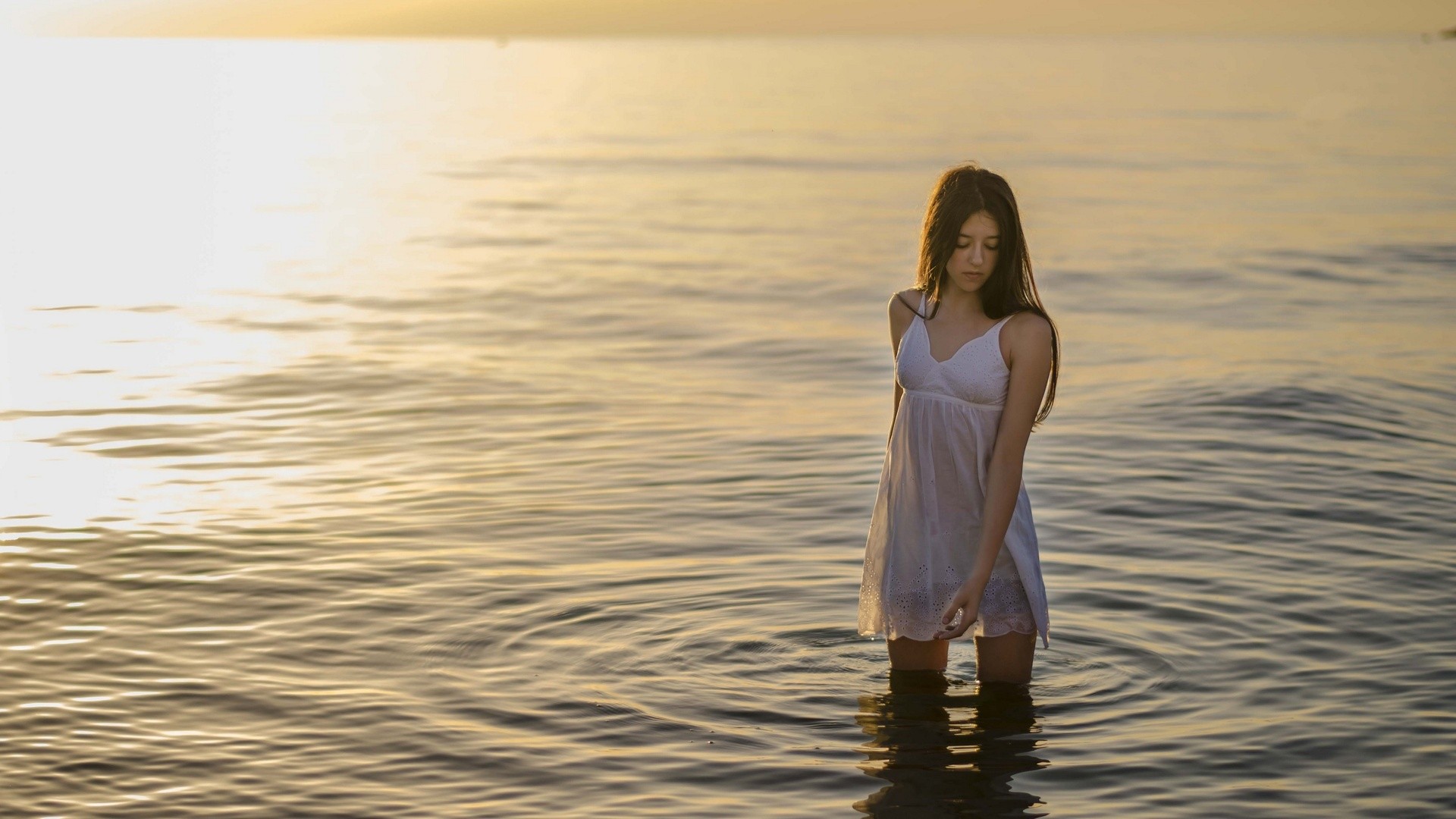 Women Brunette Women Outdoors Standing Looking Away White Dress