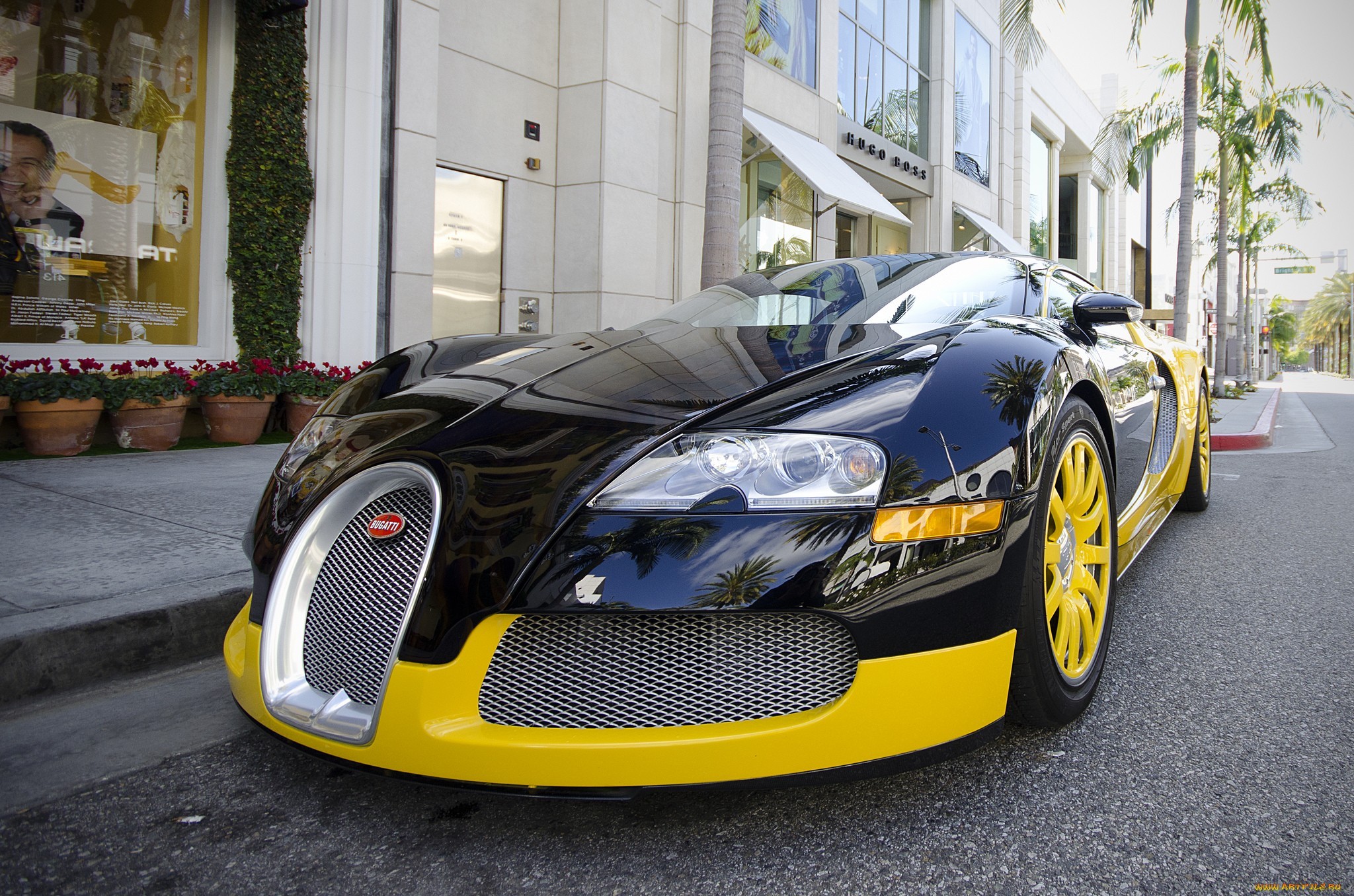 General 2048x1356 car luxury cars Bugatti Bugatti Veyron vehicle black cars yellow city urban French Cars Volkswagen Group Hypercar