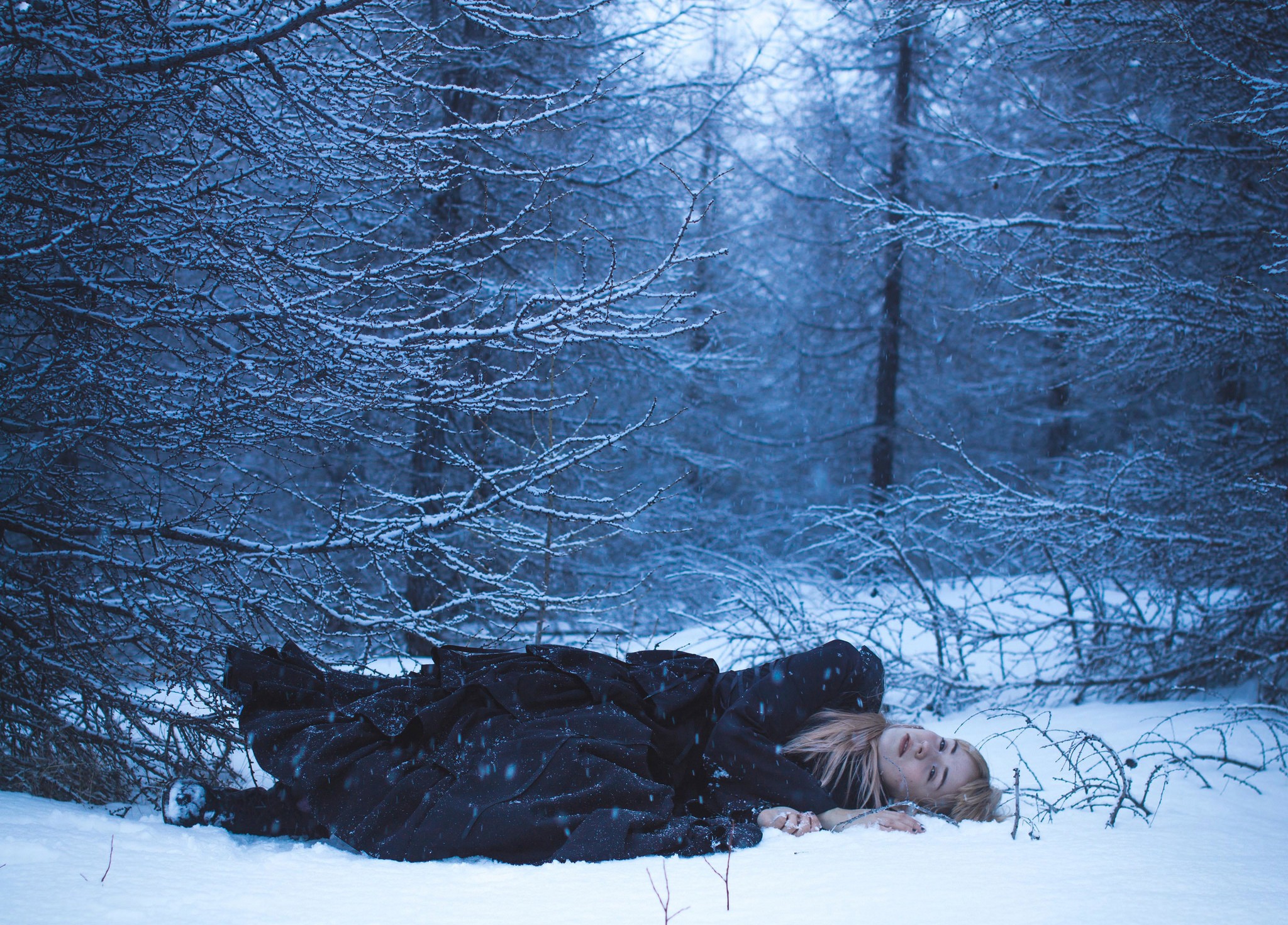 People 2048x1471 women women outdoors nature forest winter trees snow lying down dead trees snowing cold ice model blonde