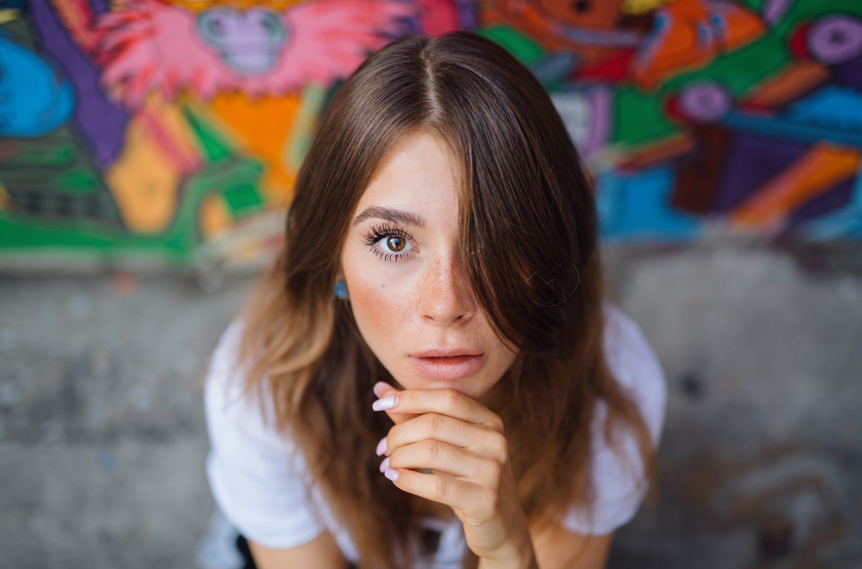 People 2880x1902 women face model graffiti women outdoors hair over one eye brunette urban brown eyes looking at viewer painted nails closeup