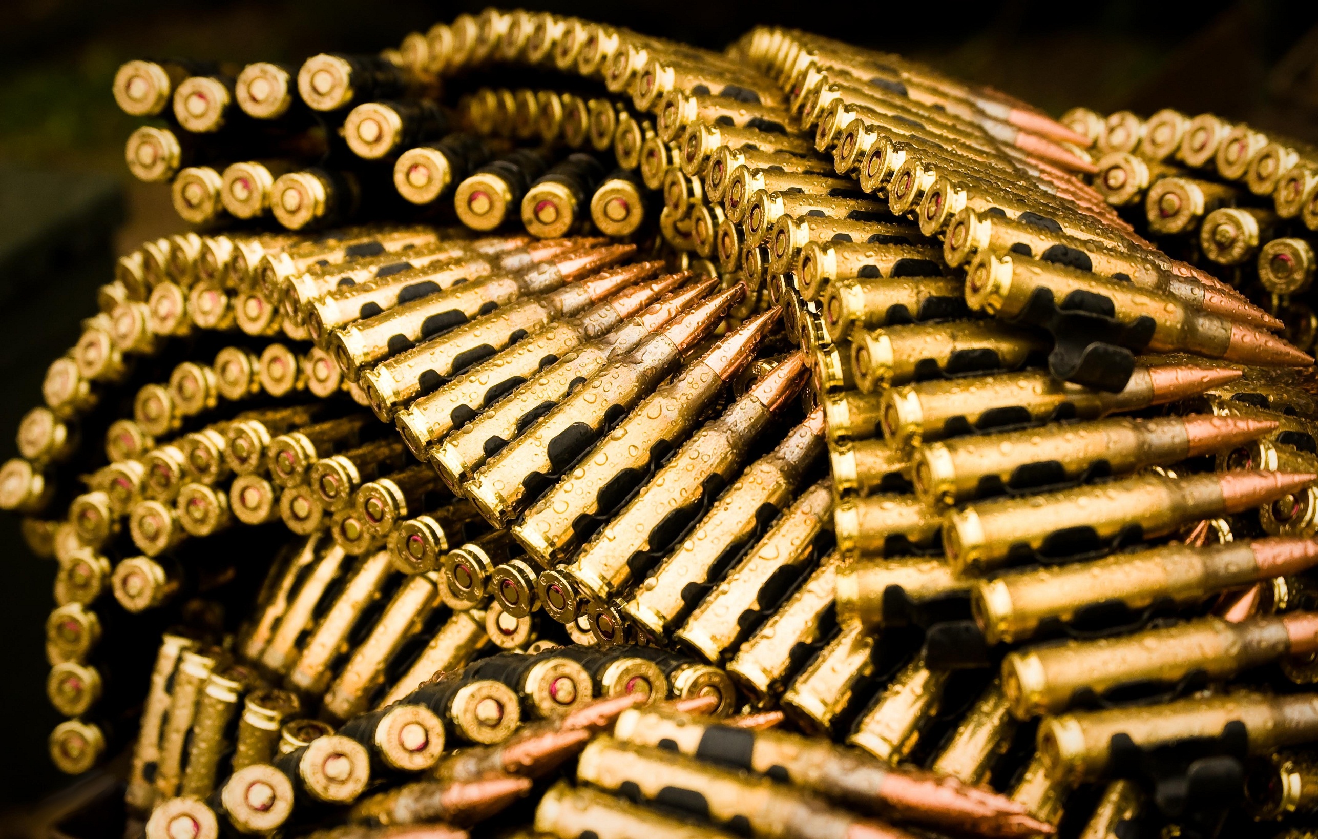 General 2573x1637 ammunition metal water drops wet bullet