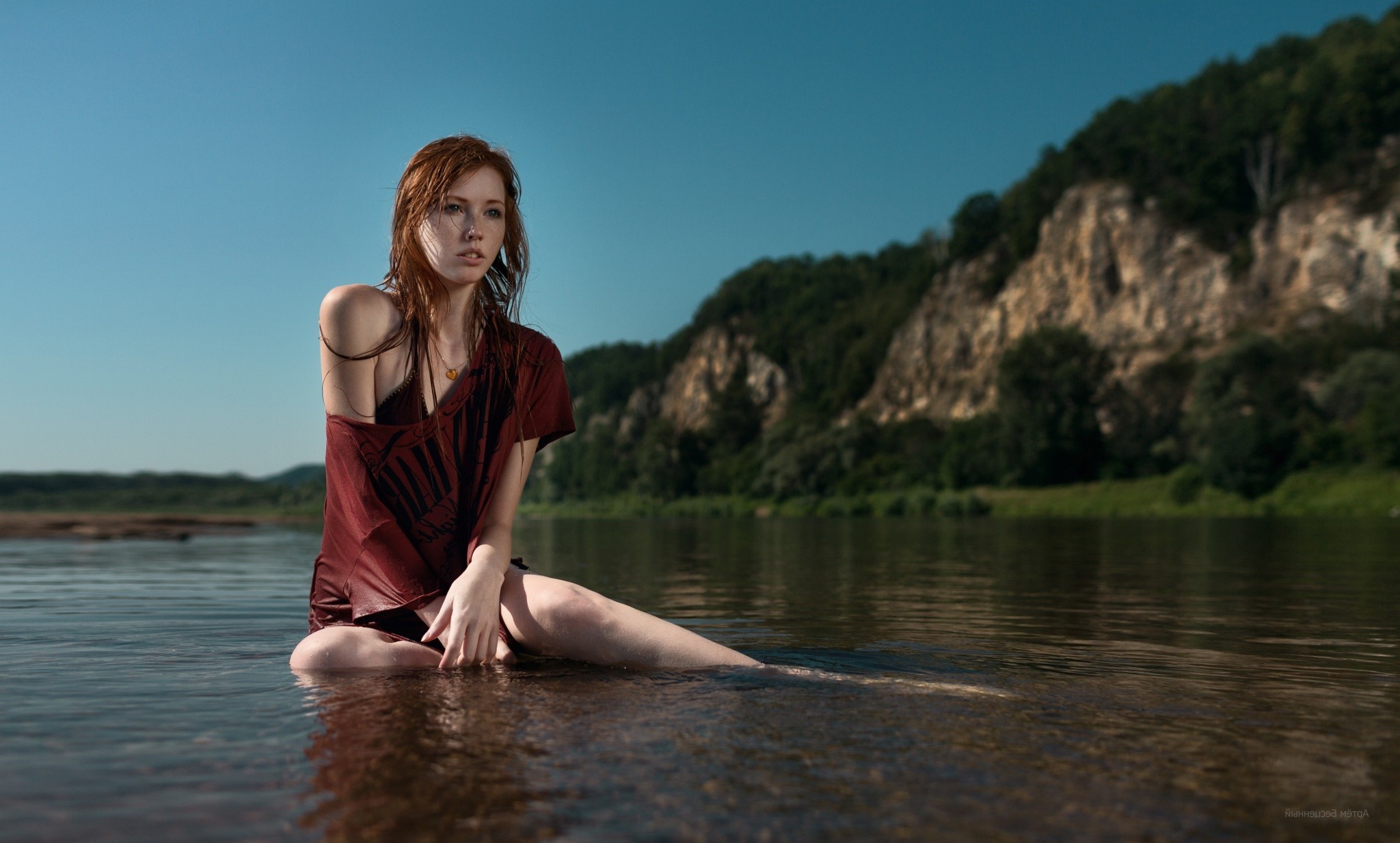 People 2048x1234 women sitting water lake nature redhead sea model freckles women outdoors outdoors legs wet body T-shirt bare shoulders