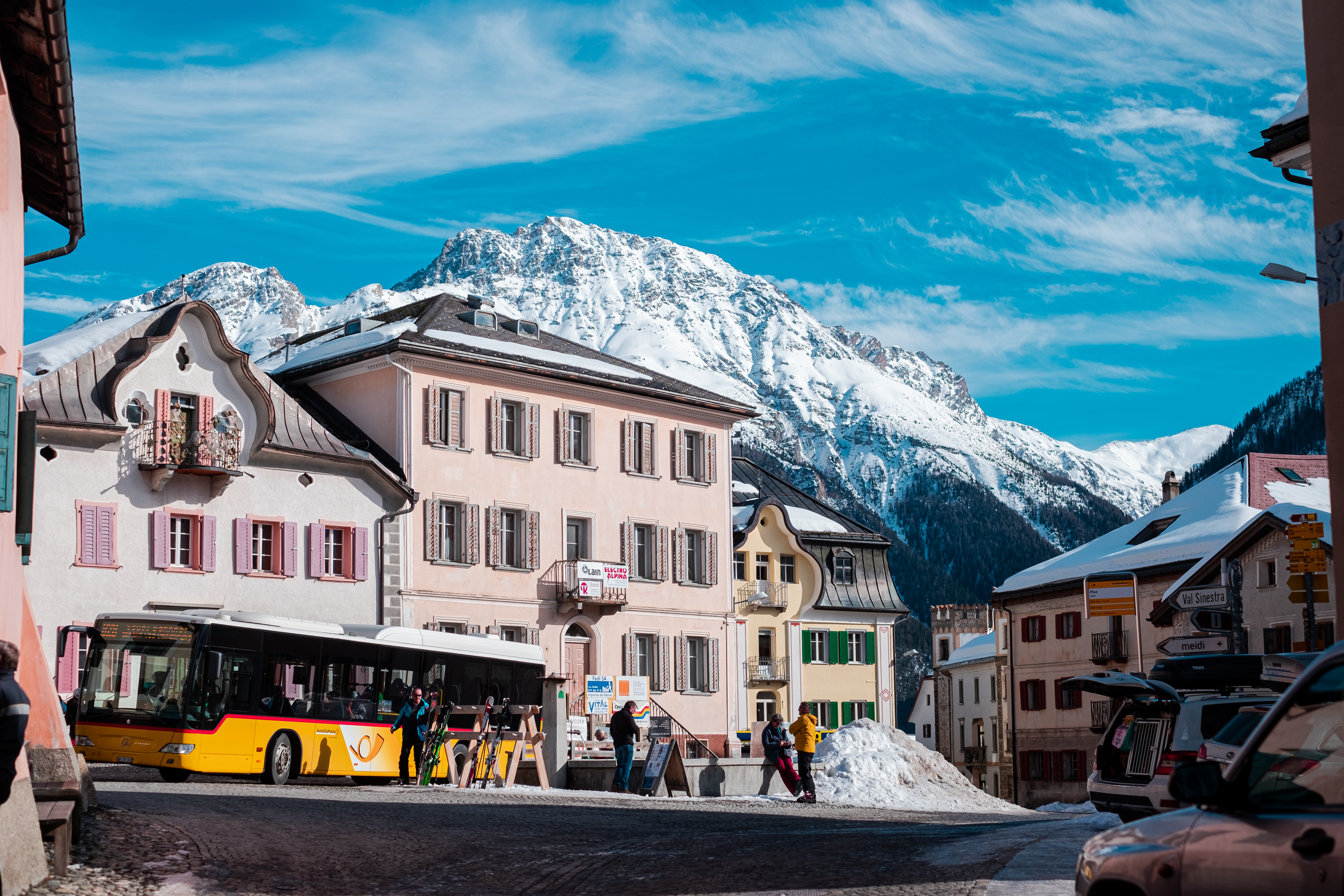General 4896x3264 Switzerland mountains Alps buses car