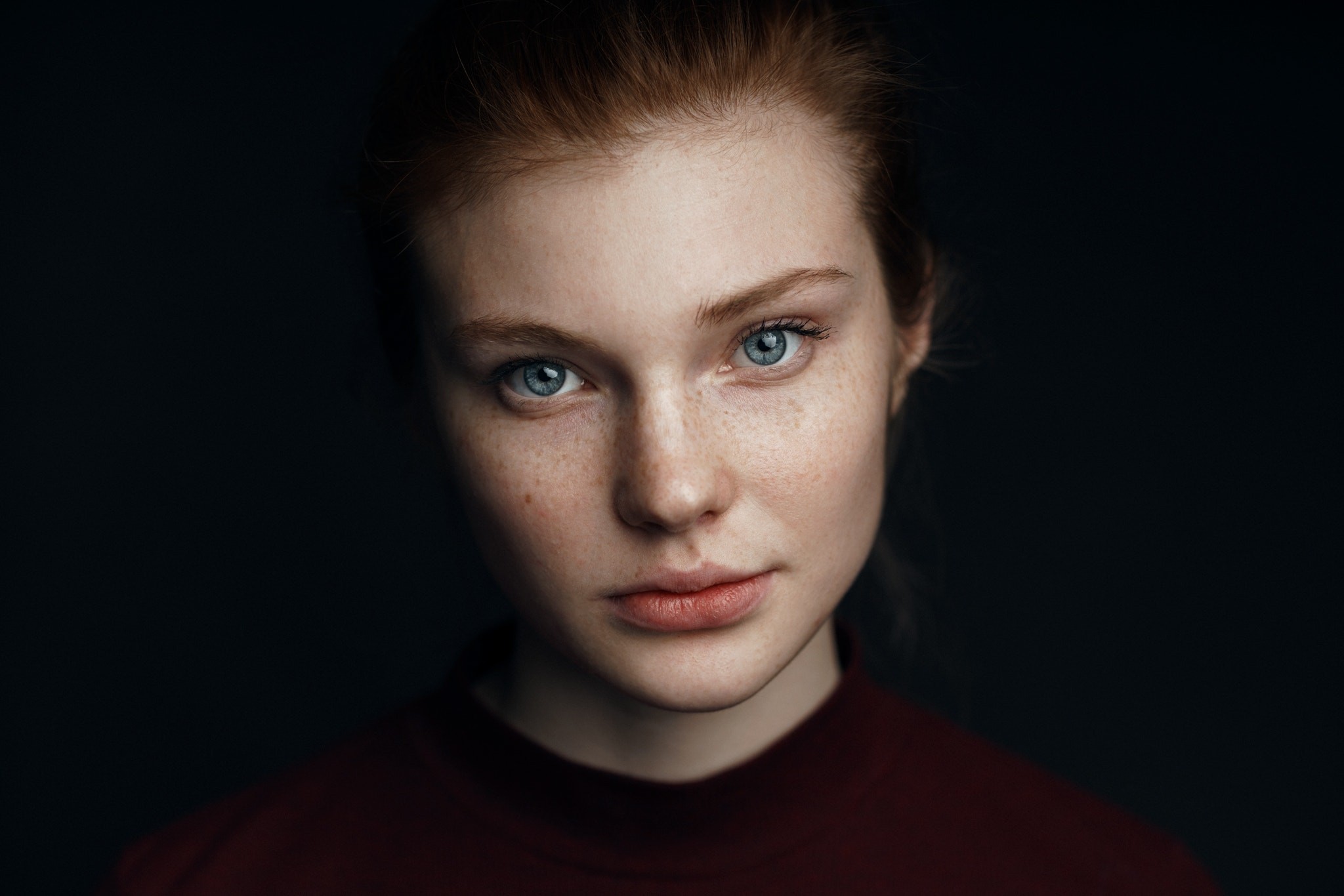 People 2048x1366 women face portrait black background blue eyes freckles Daria Milky looking at viewer Babak Fatholahi closeup simple background low light