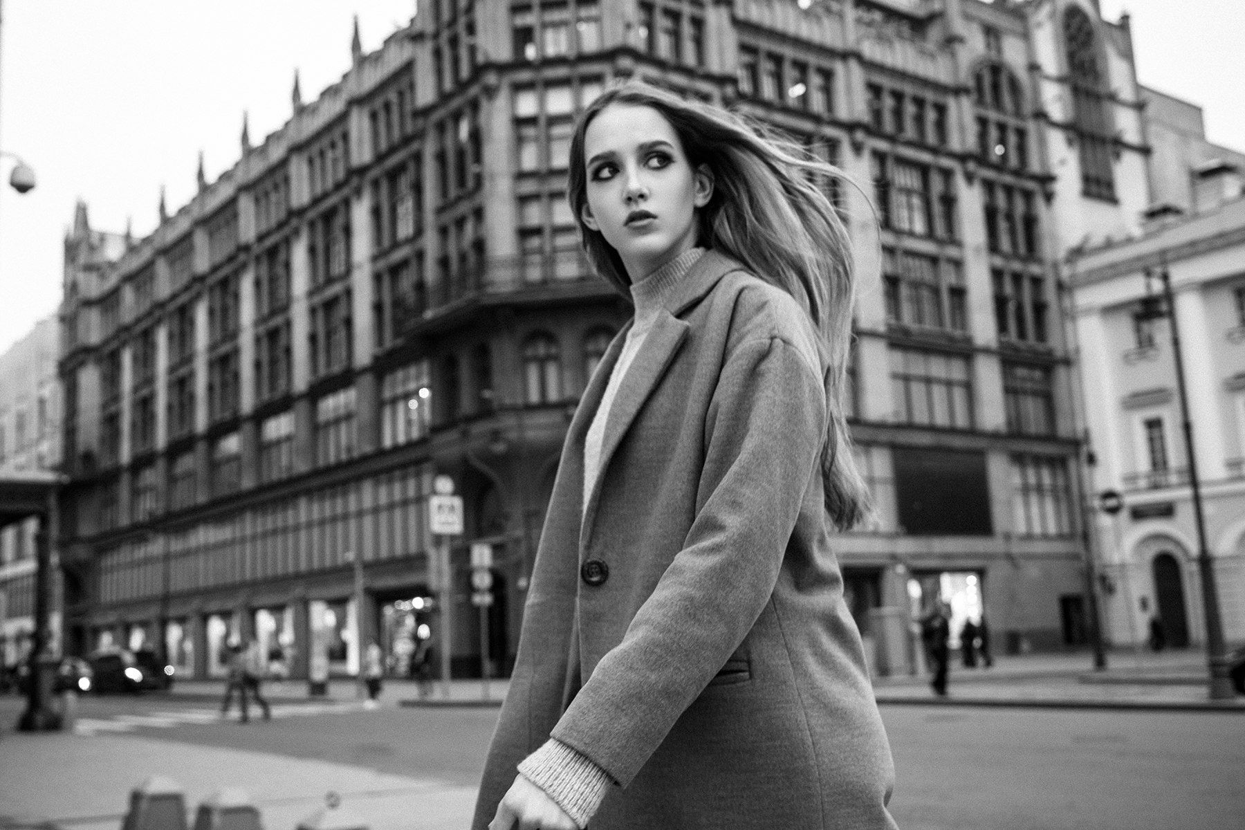People 1800x1200 city Aleksey Trifonov women urban monochrome women outdoors grey coat long hair public