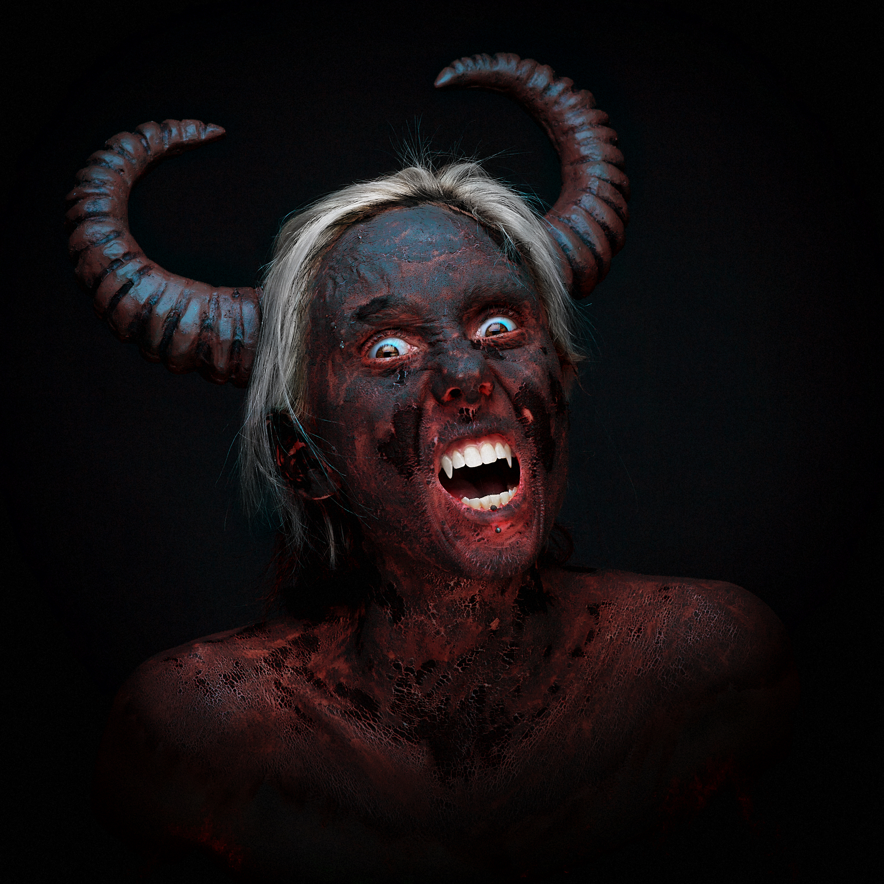People 1800x1800 demon women model scary face red horror horns