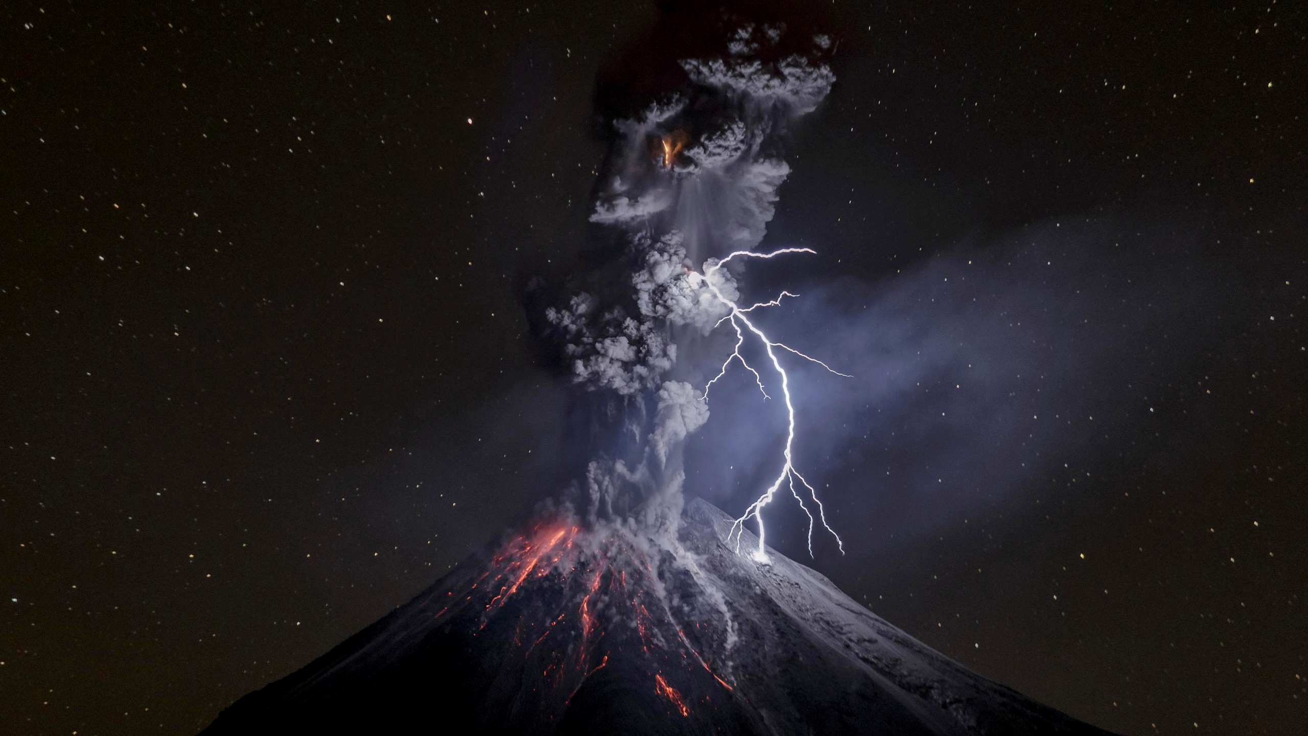 General 2560x1440 volcanic eruption lightning nature volcano