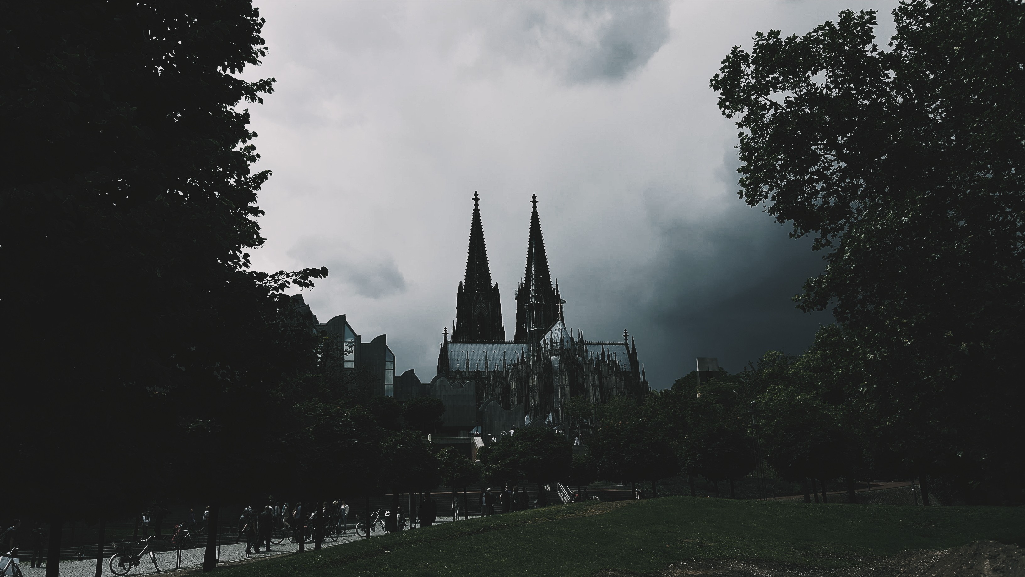 General 3264x1836 Cologne Germany dark clouds park church