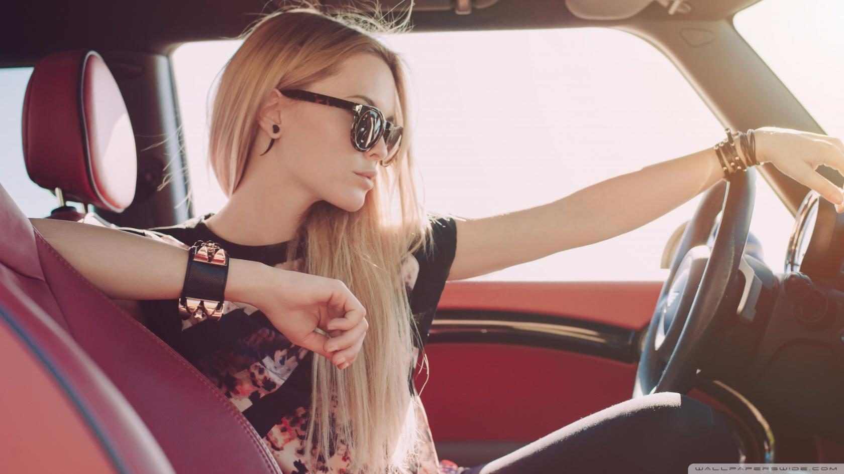People 1680x945 car women model blonde reeds women with cars women with shades car interior driving Felix Britanskiy